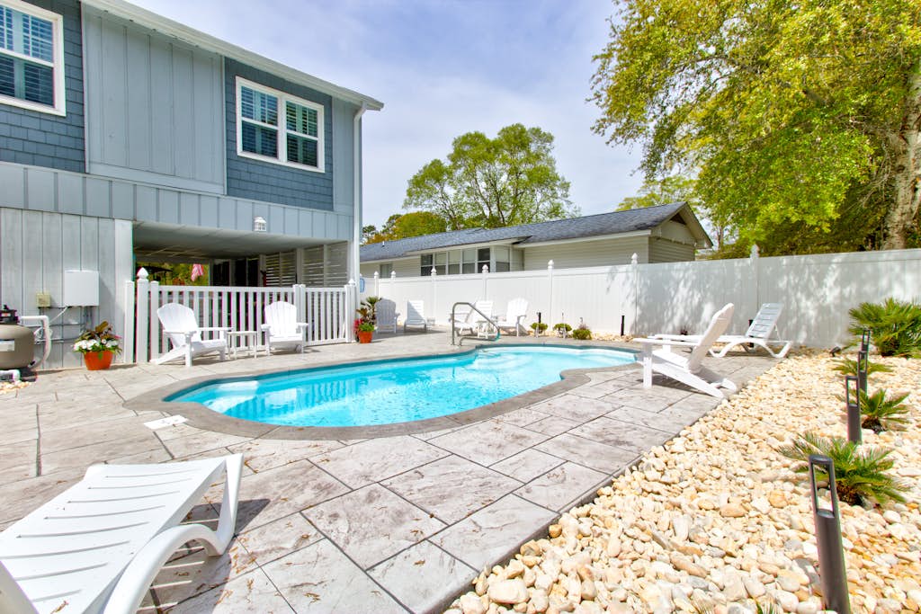 Ocean Isle Hidden Retreat A&B: Dog-Friendly, Pool