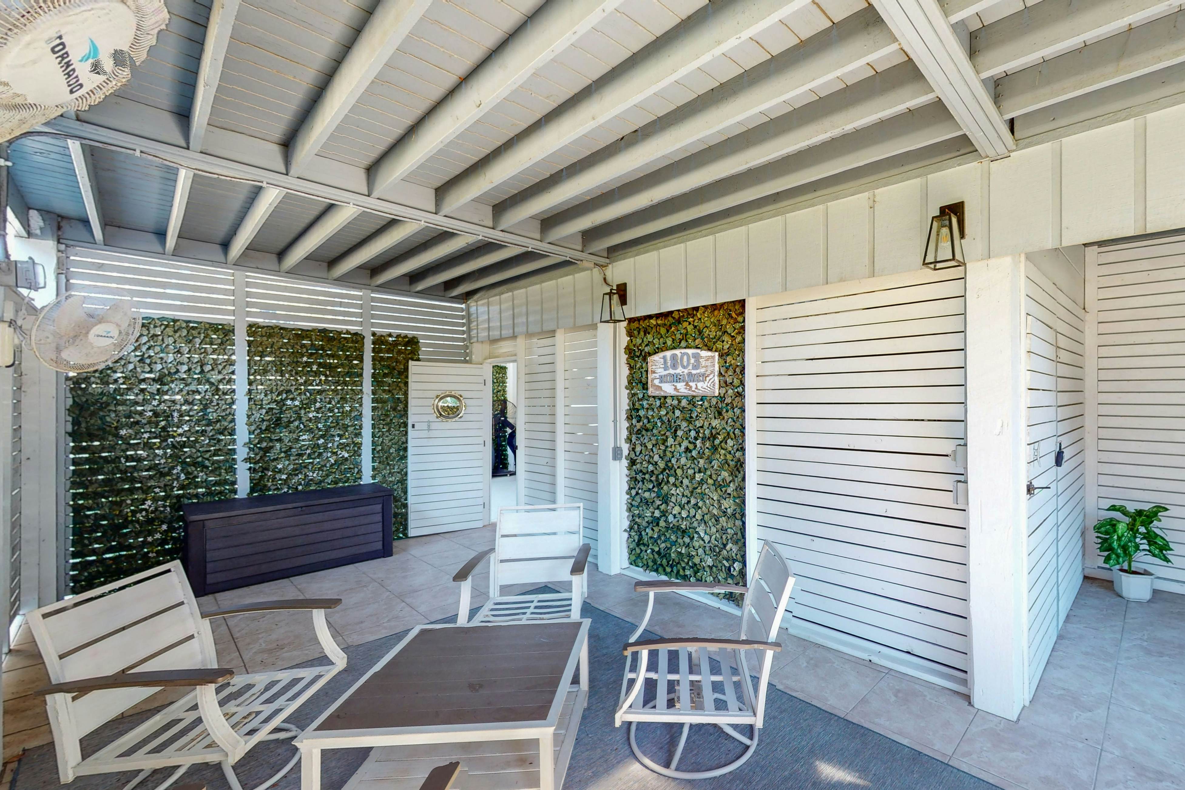 OIB08B Ocean Isle Hidden Retreat B