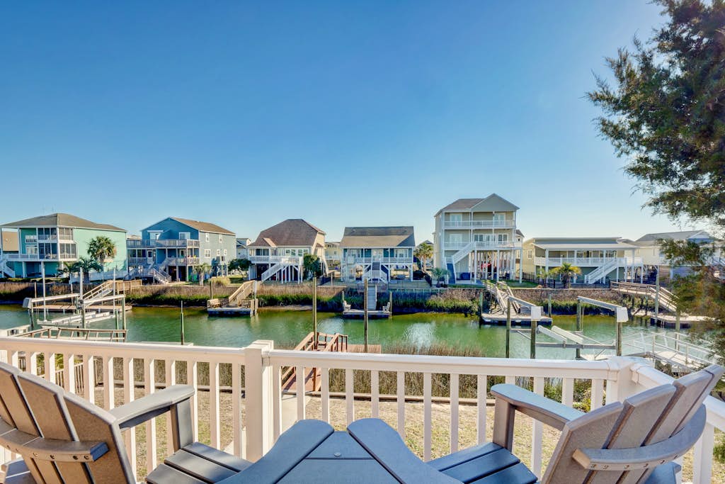 Isle Flipper: Waterview, Dog-Friendly, Dock