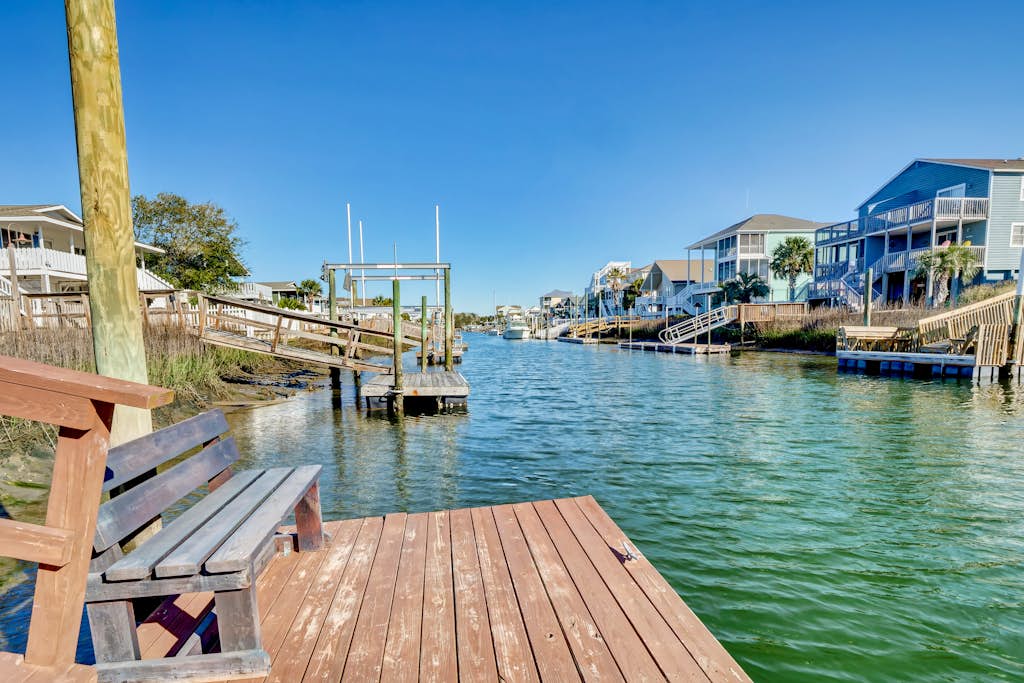 Isle Flipper: Waterview, Dog-Friendly, Dock