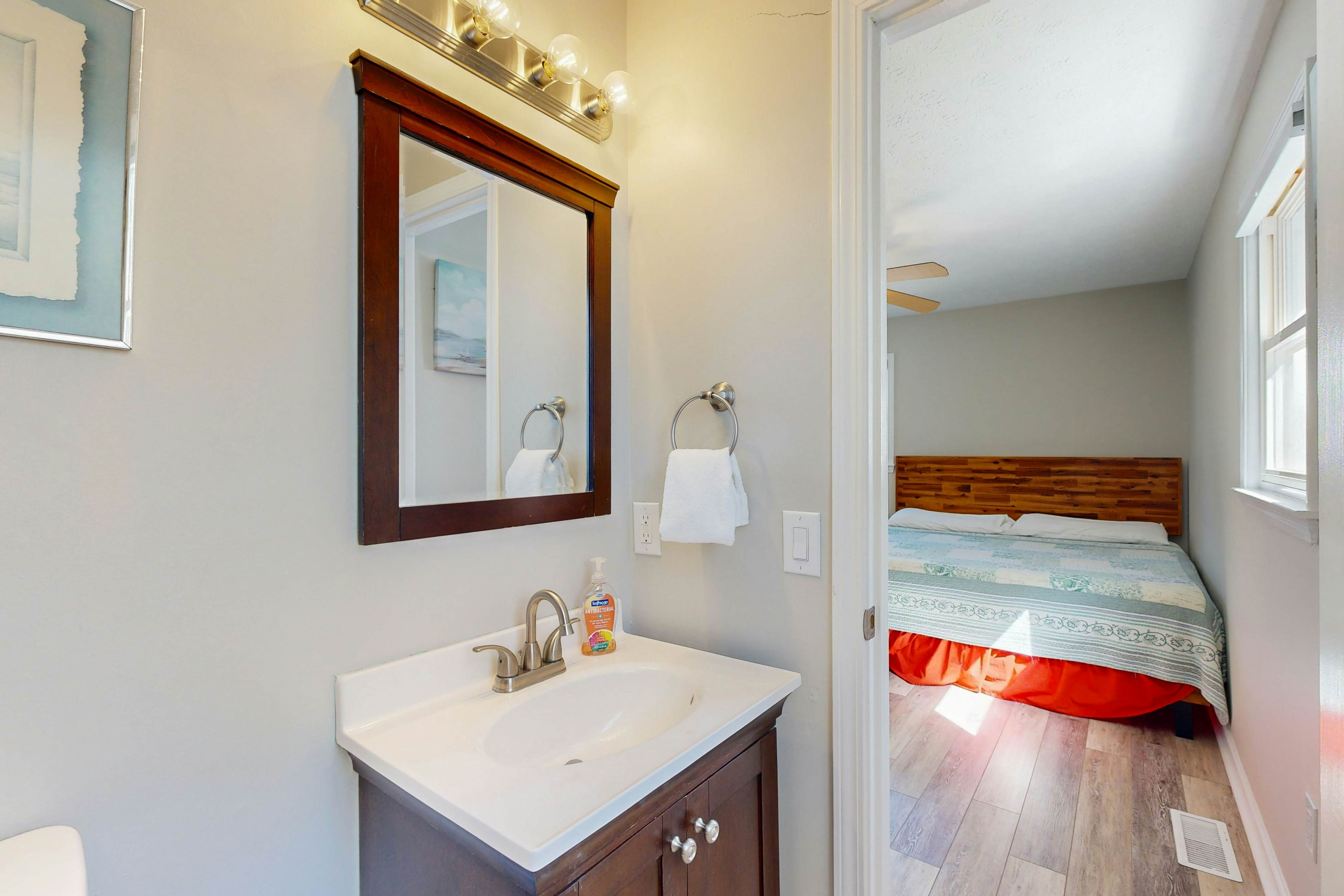 OIB41 The Grey Pearl