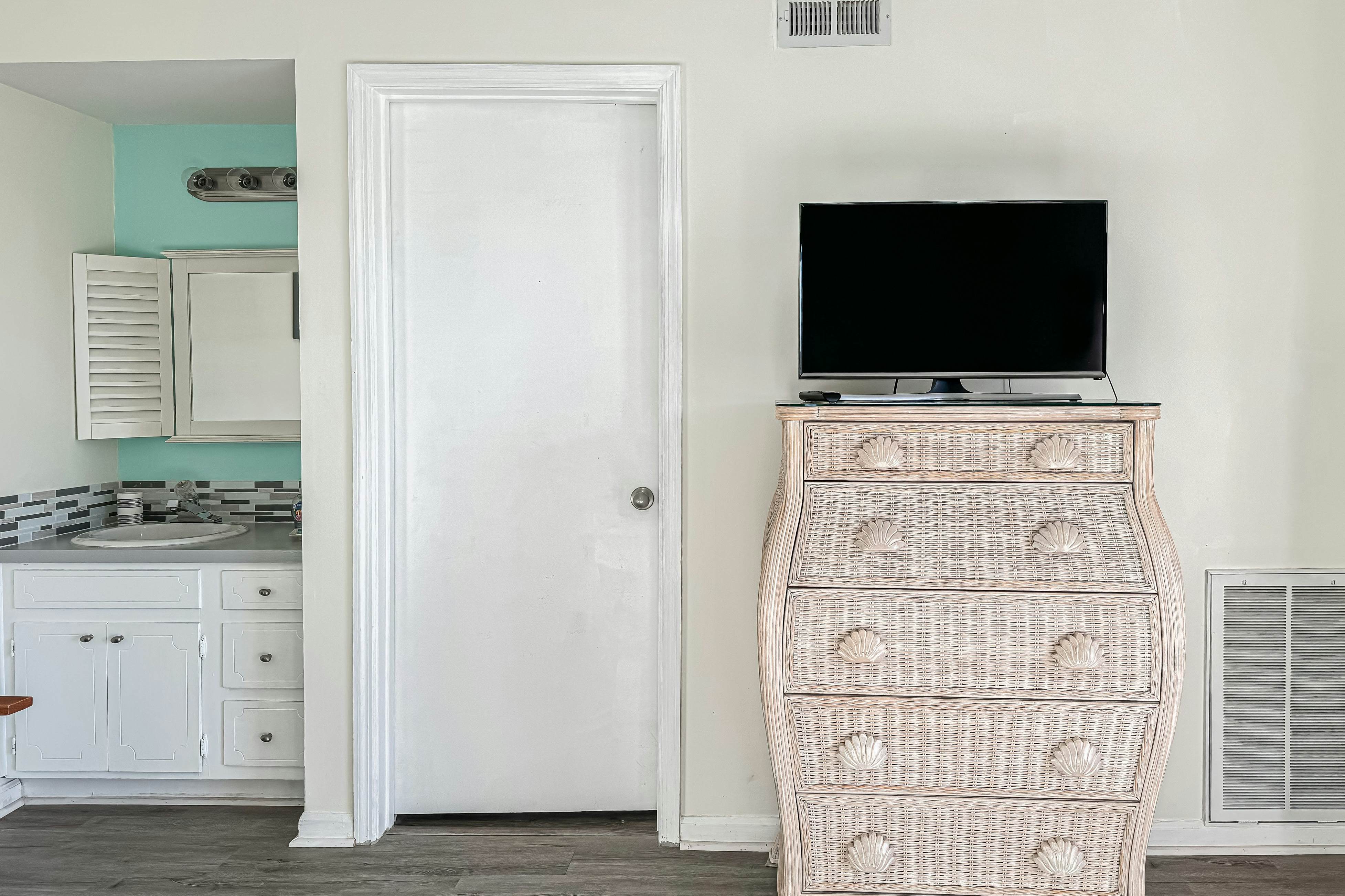 OIB57 The Turquoise Pearl