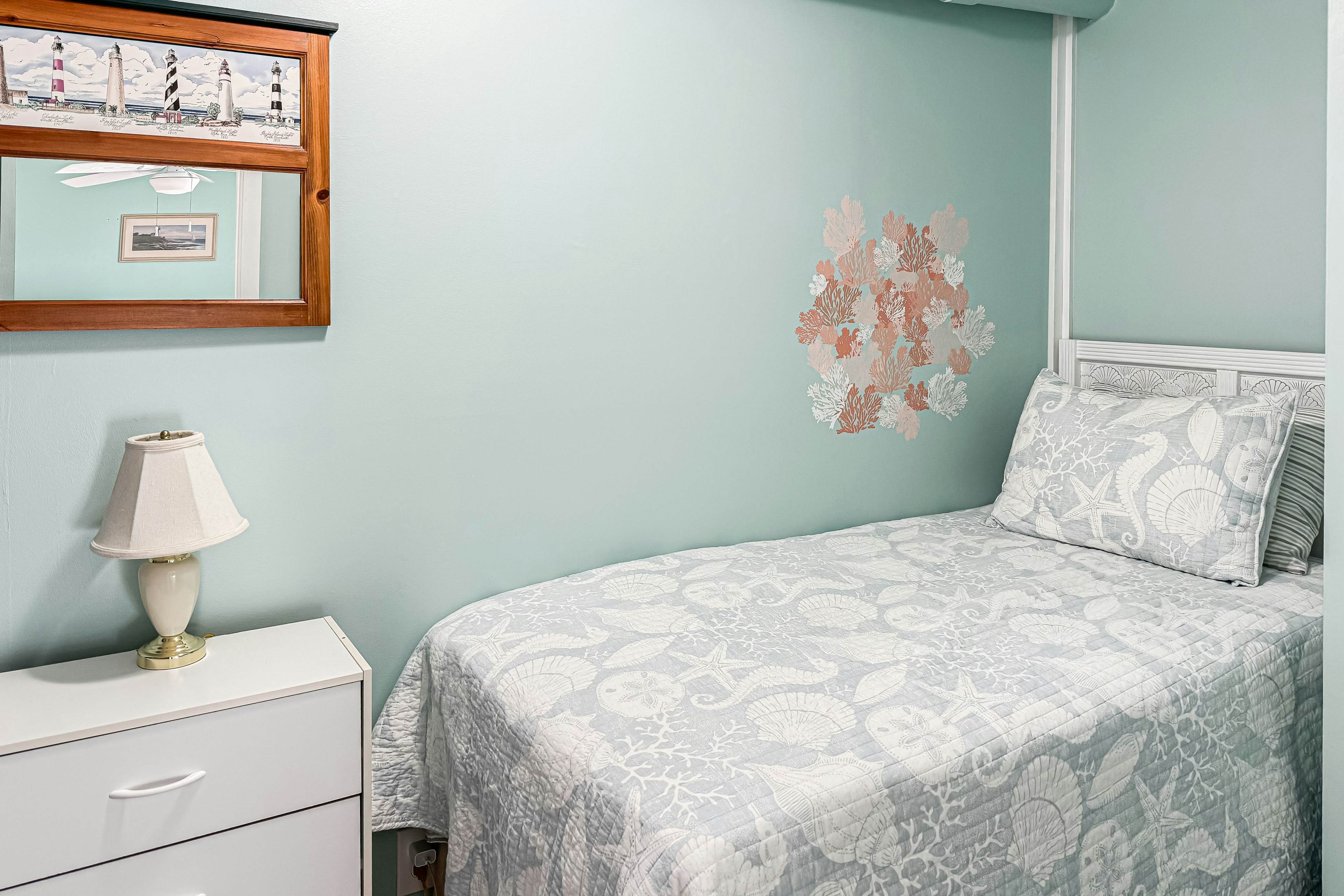 OIB57 The Turquoise Pearl