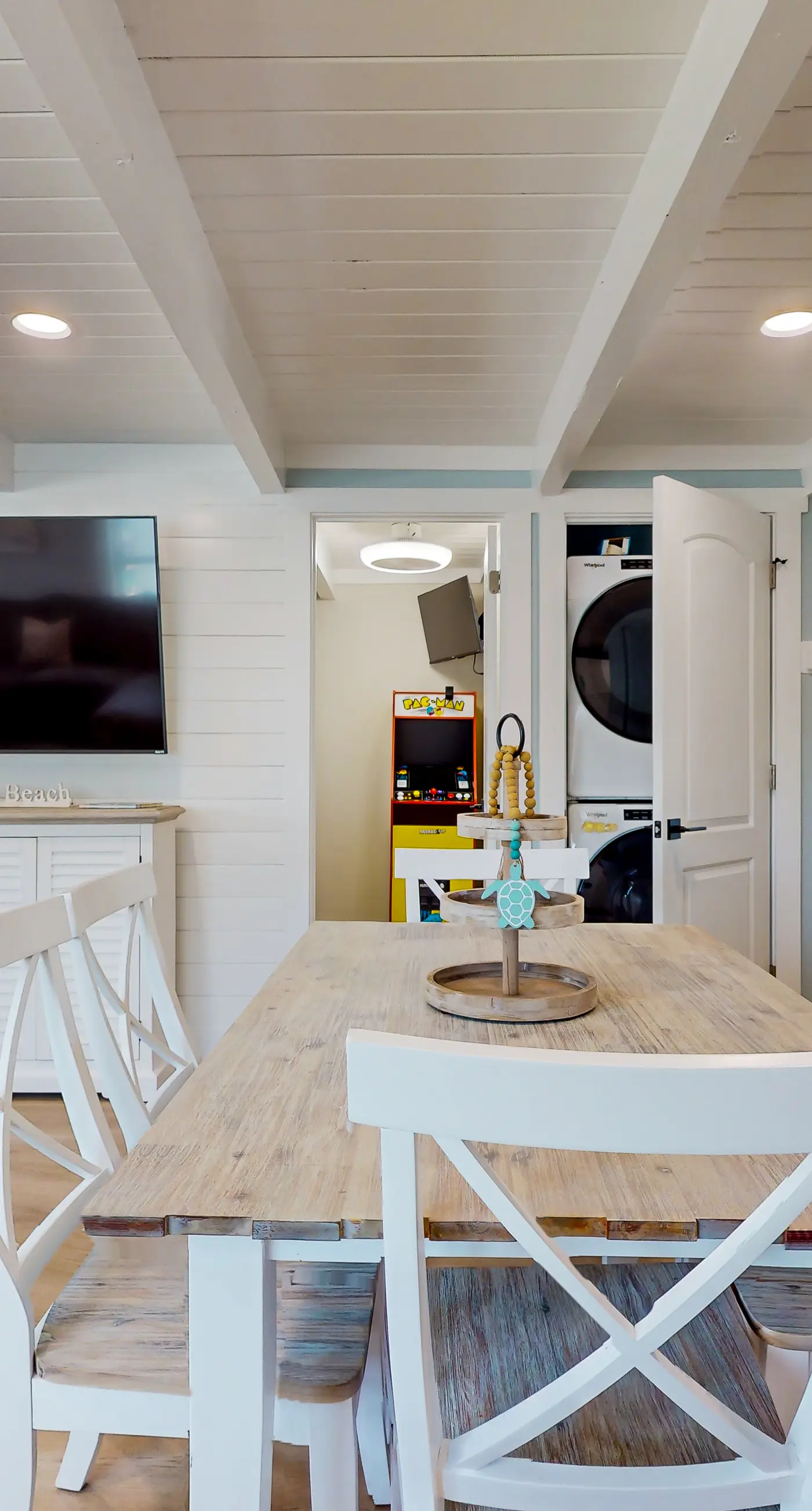 OIB65 Beachside Bungalow
