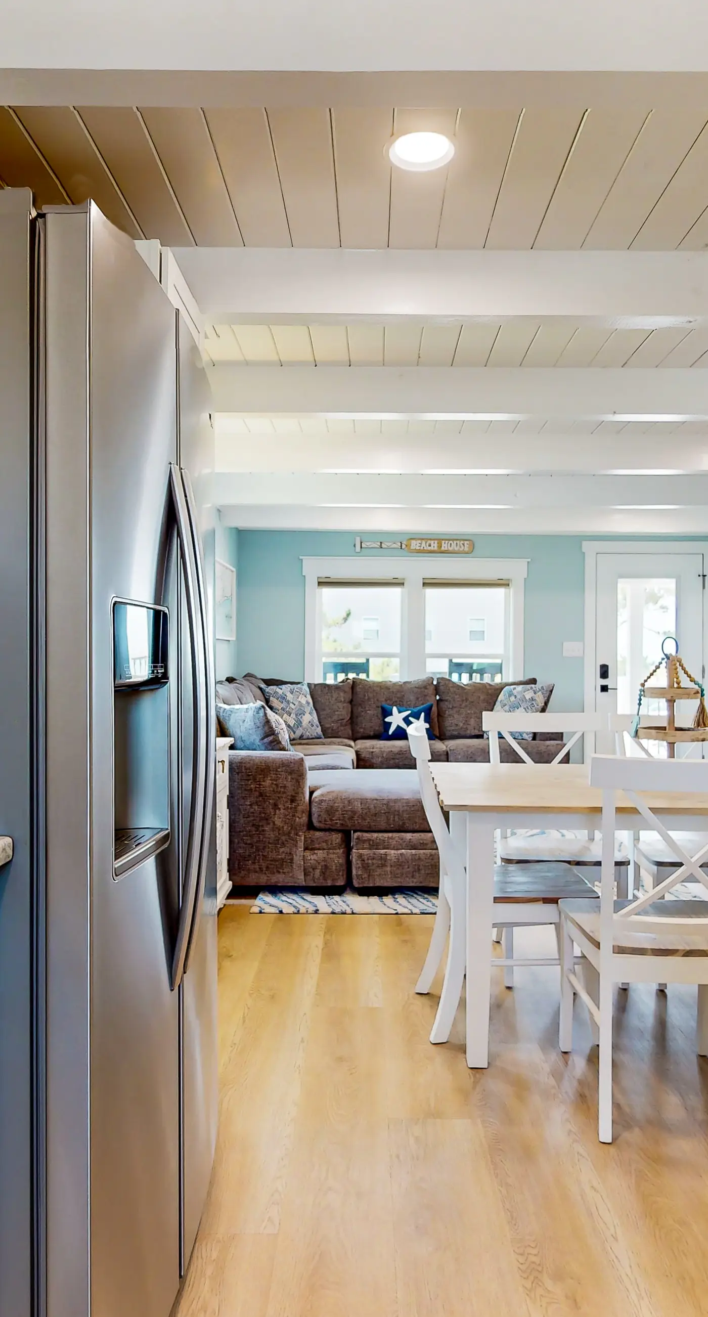OIB65 Beachside Bungalow