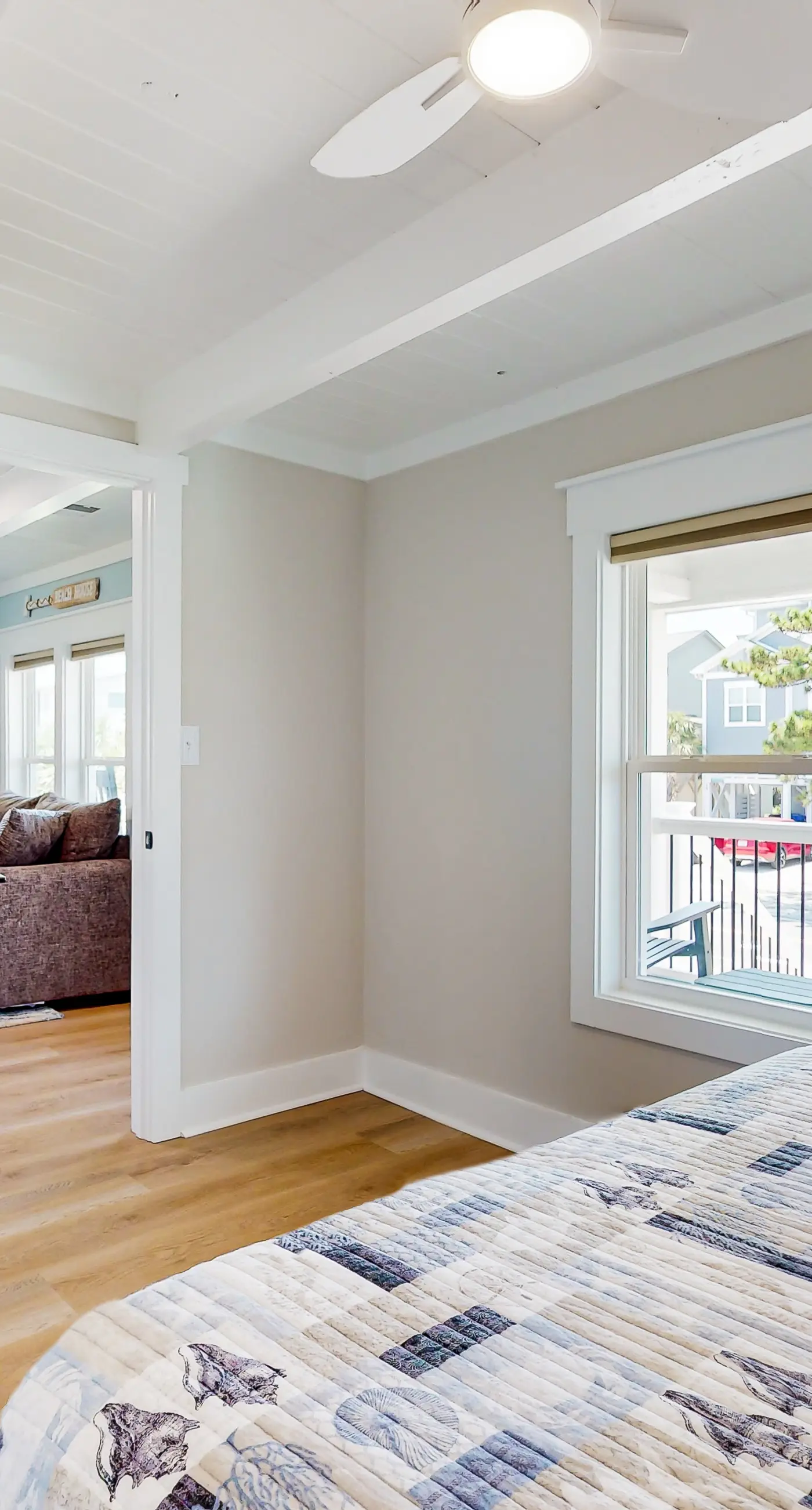 OIB65 Beachside Bungalow