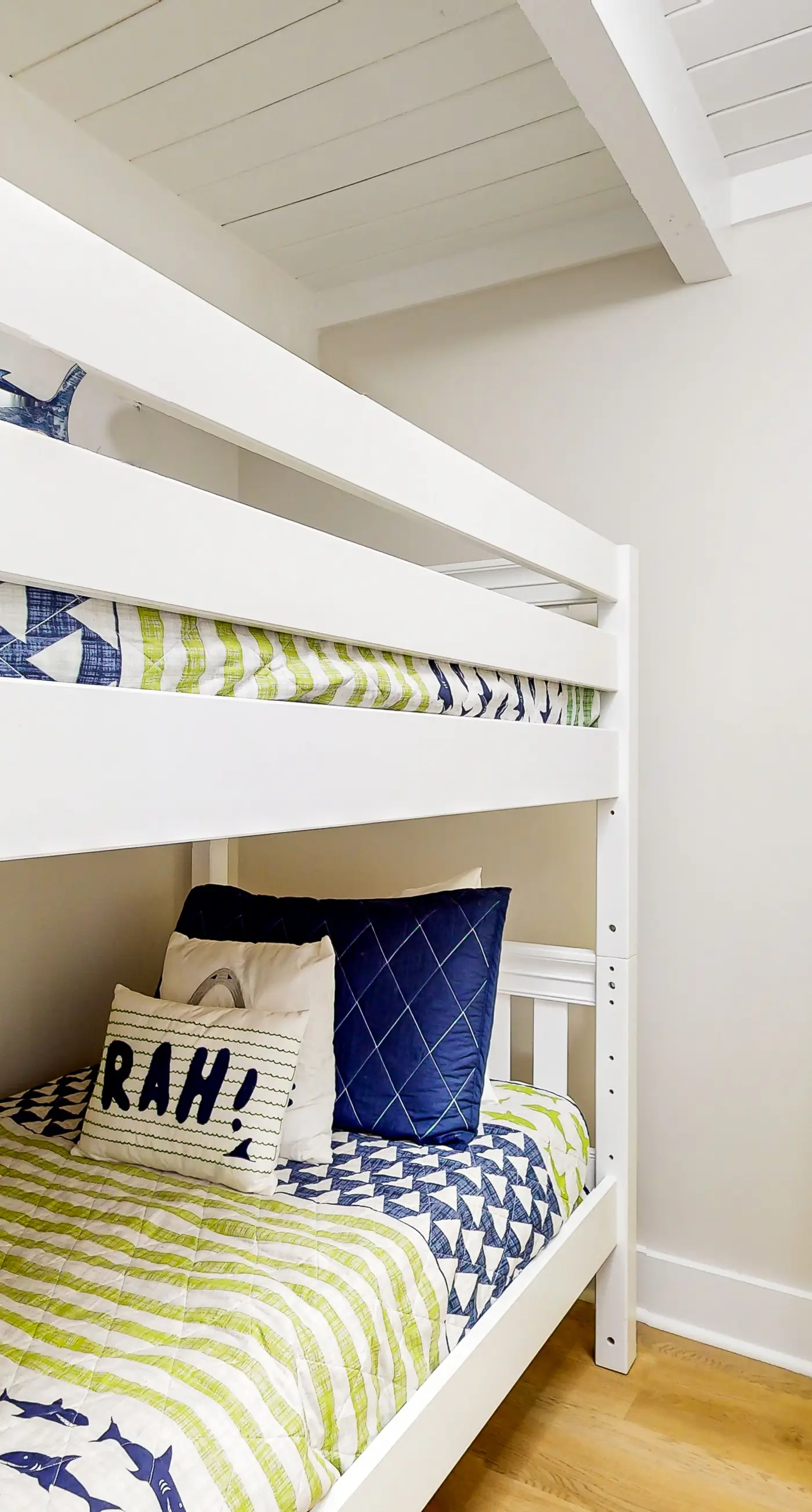 OIB65 Beachside Bungalow