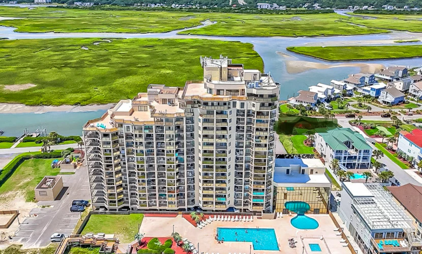 Kat Cove 1: Oceanfront home with shared pool