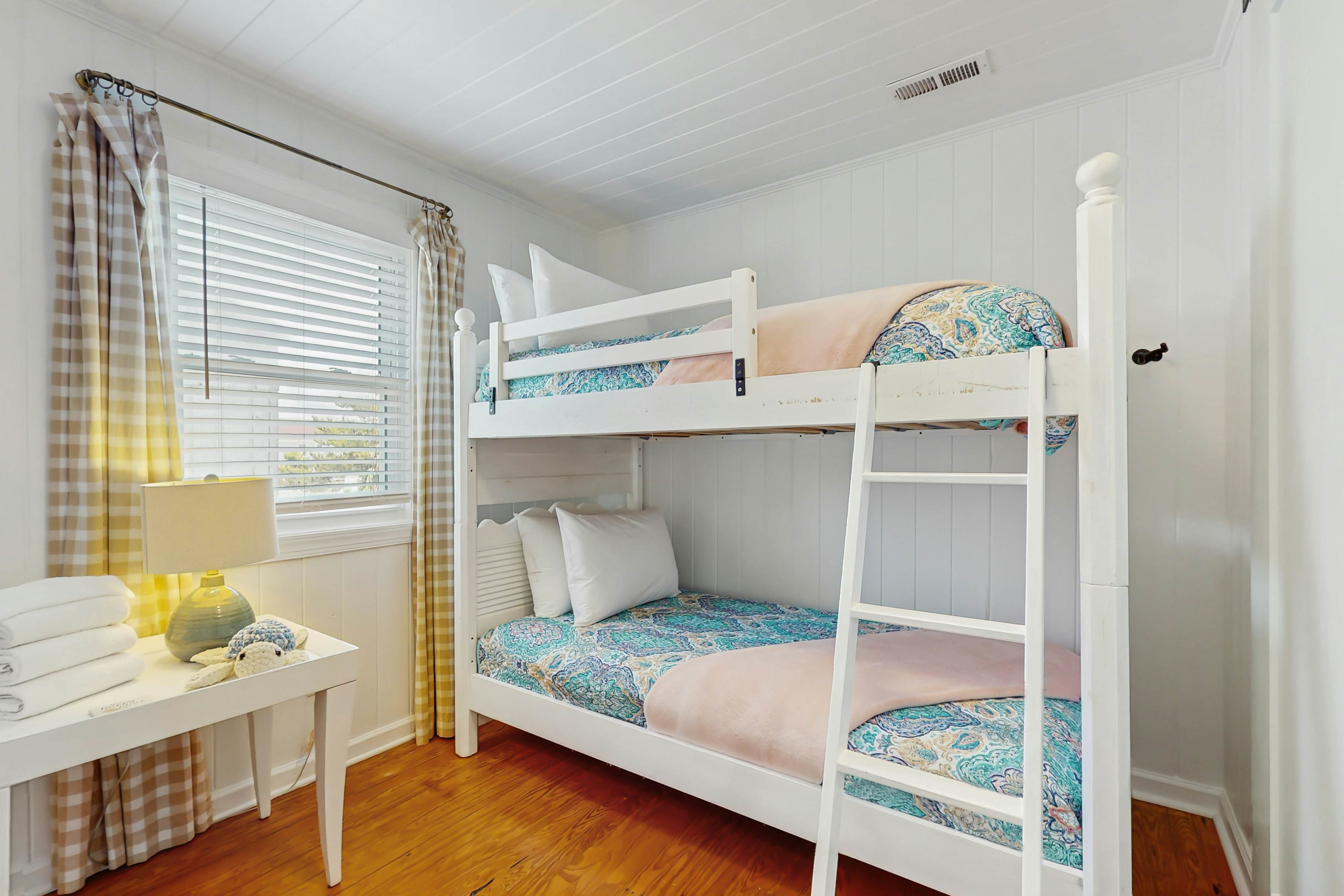 OIB86 The Beach House