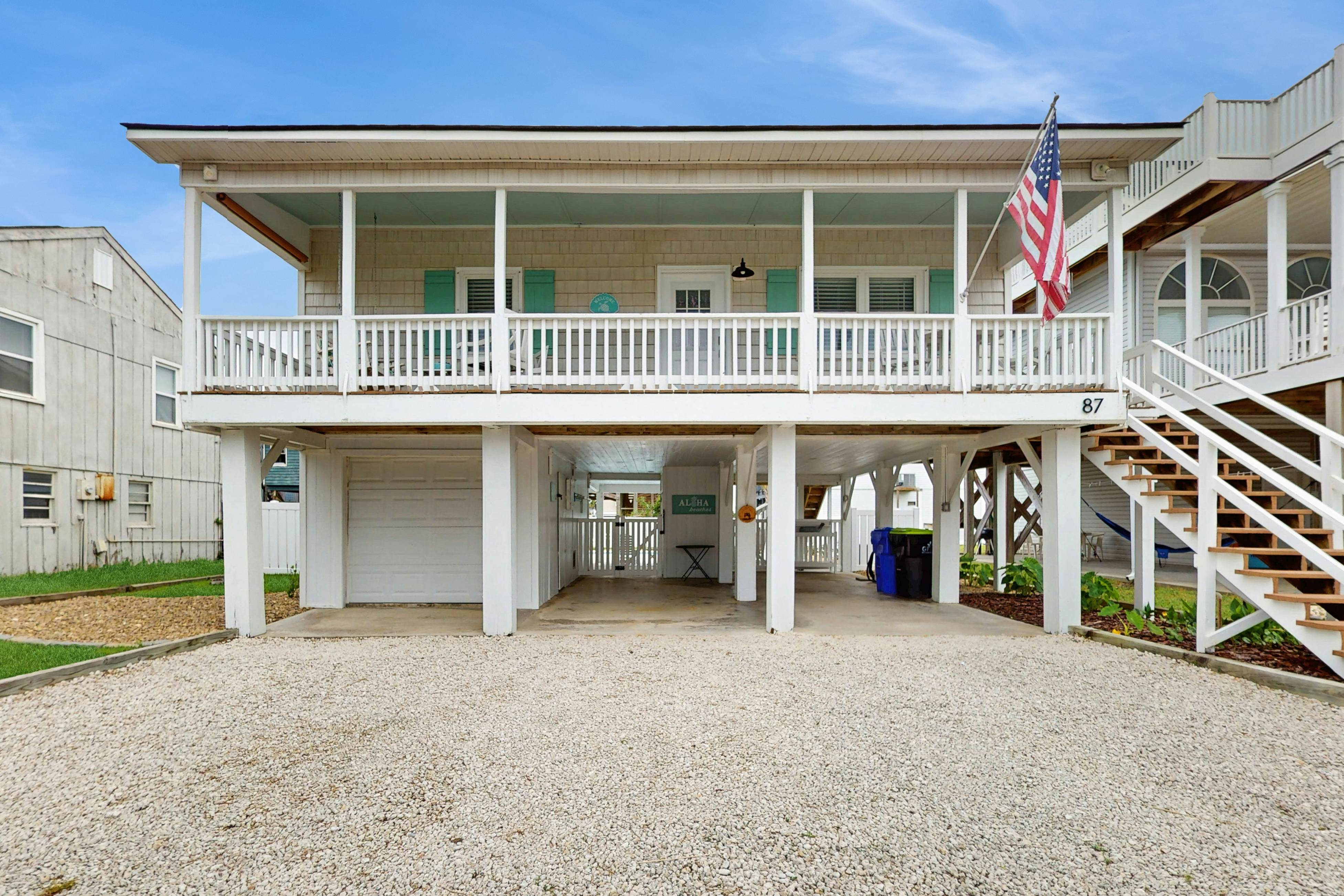 OIB86 The Beach House