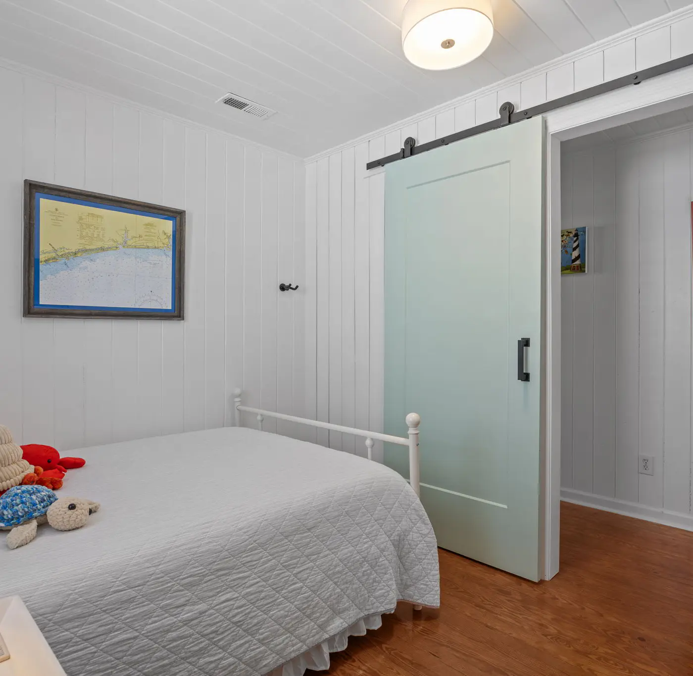 OIB86 The Beach House