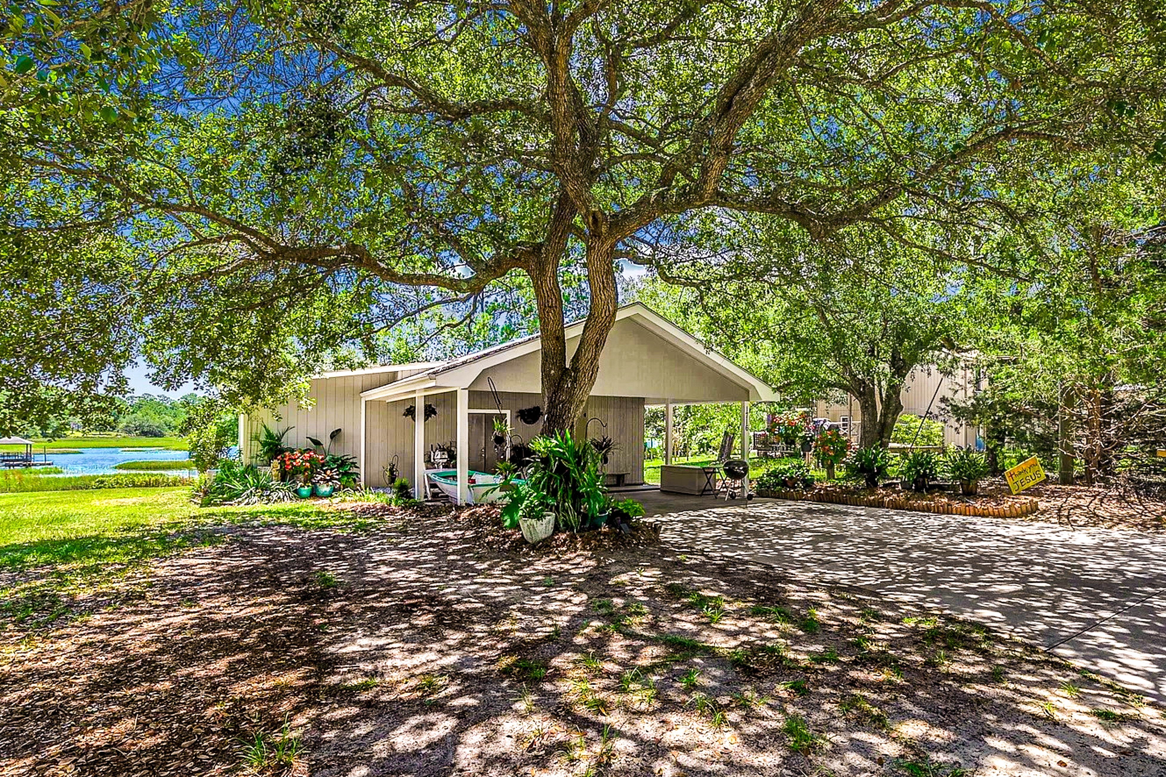 SH01 Shallotte Cottage