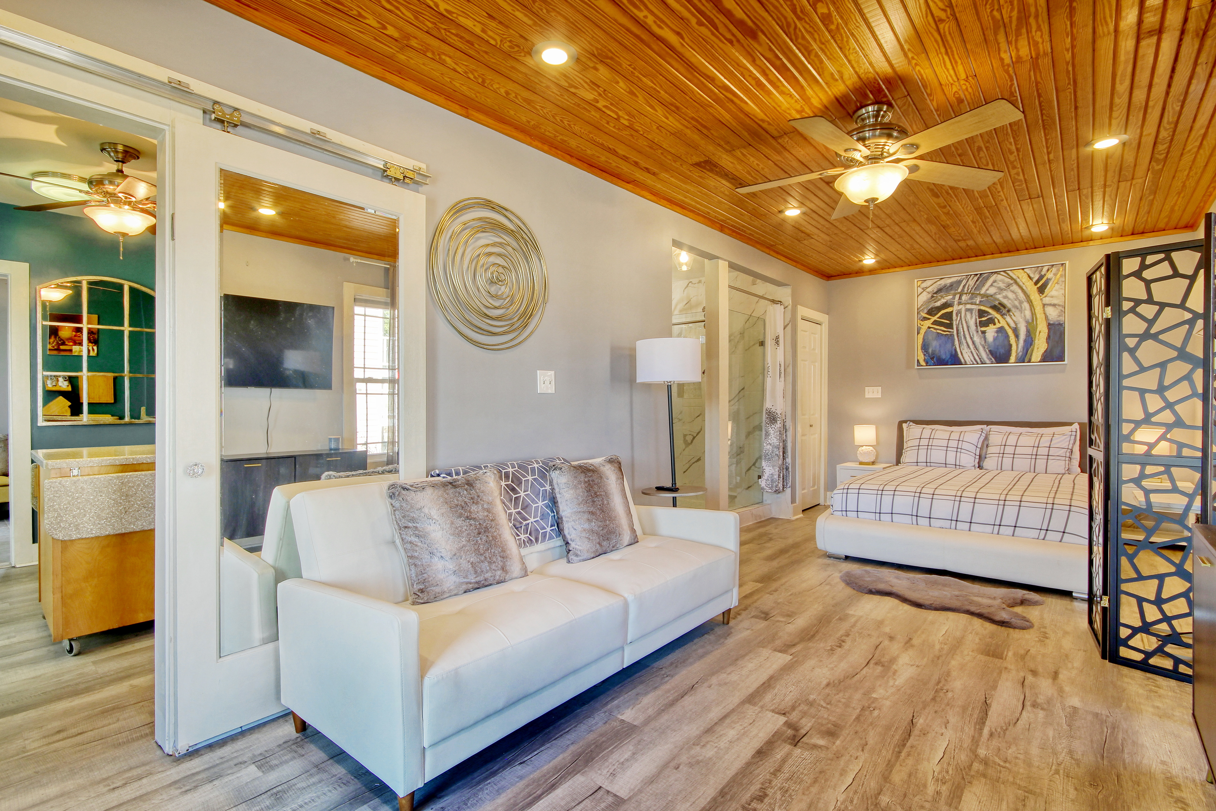 Unique riverfront home with two suites, high-speed WiFi, & private dock