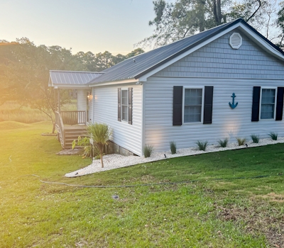 SH02 Charming Cottage