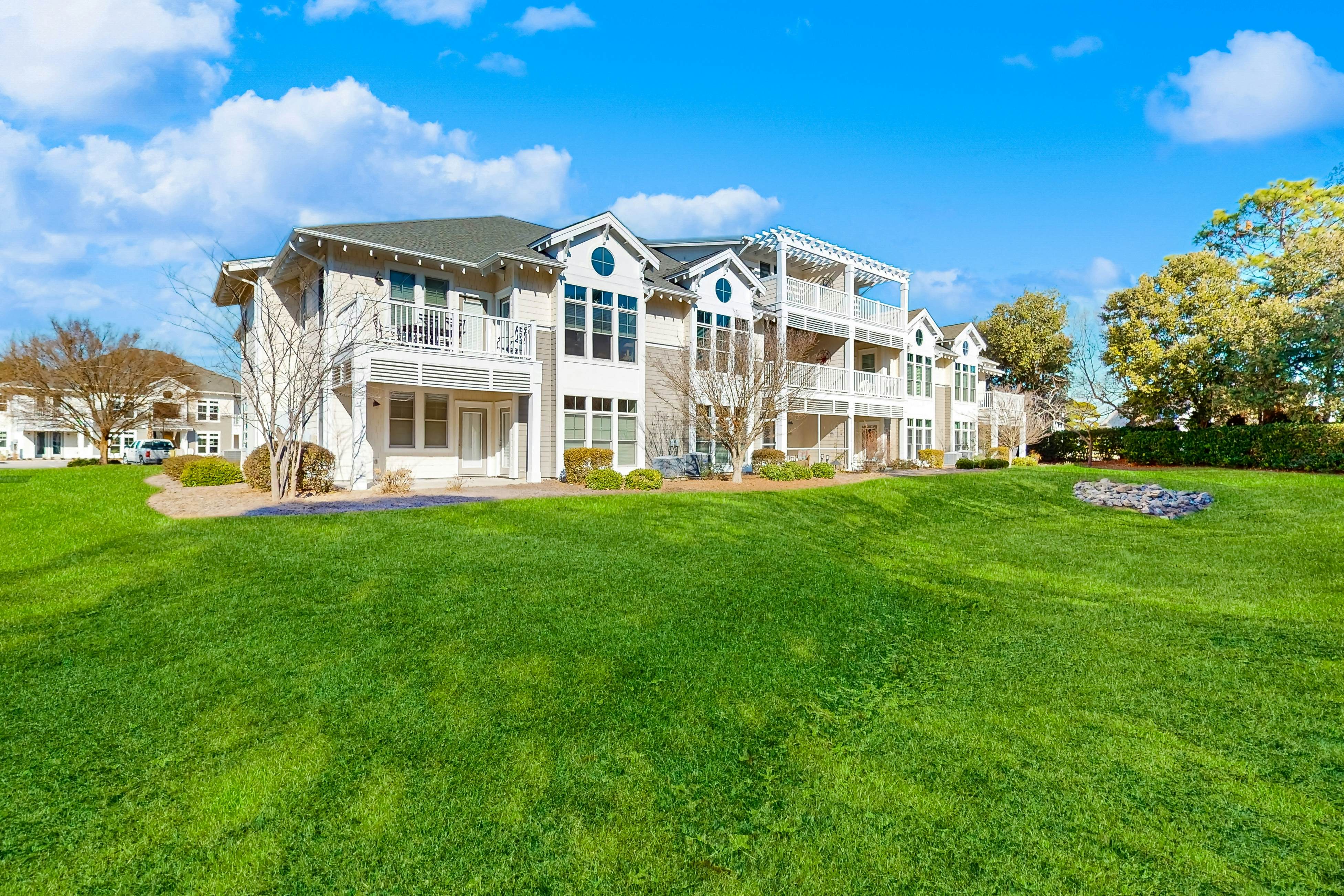 STJ12 The Birds Nest