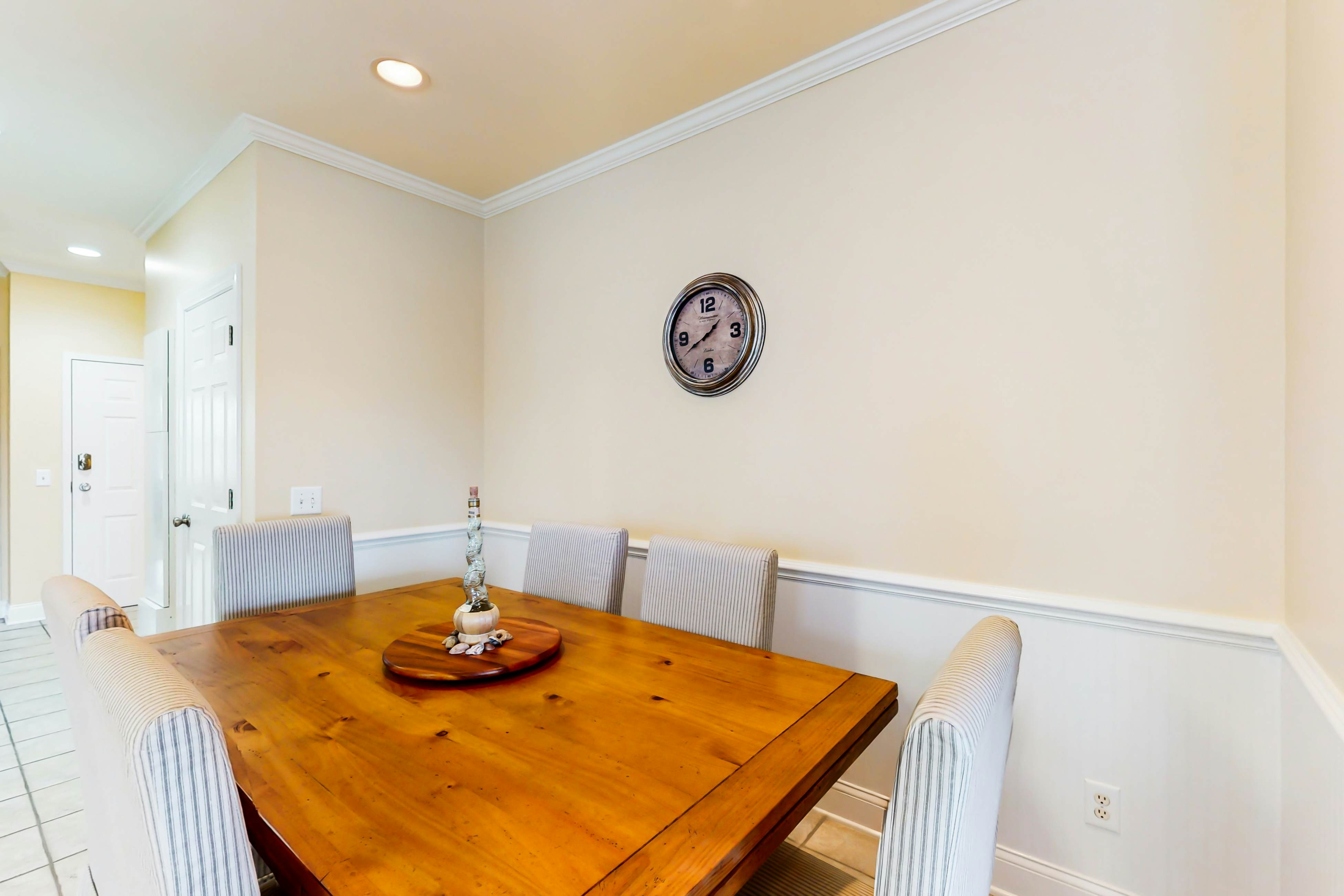 STJ16 Mystic Marina, Unit 204