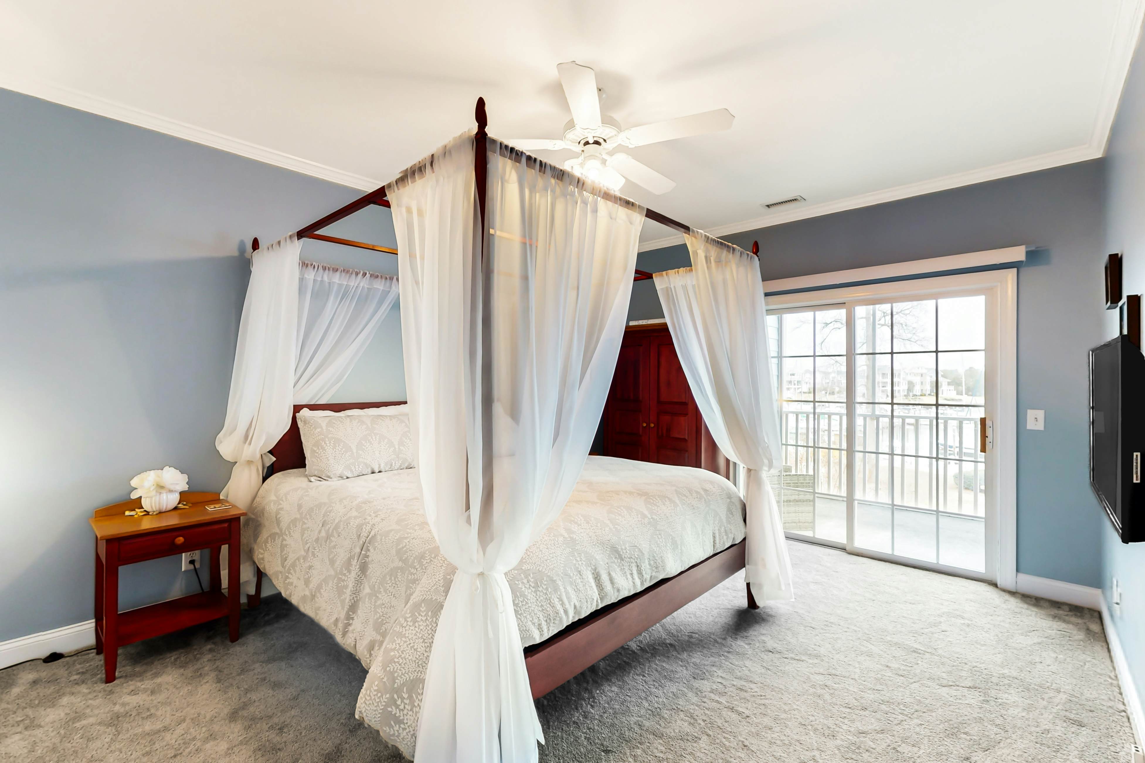 STJ16 Mystic Marina, Unit 204