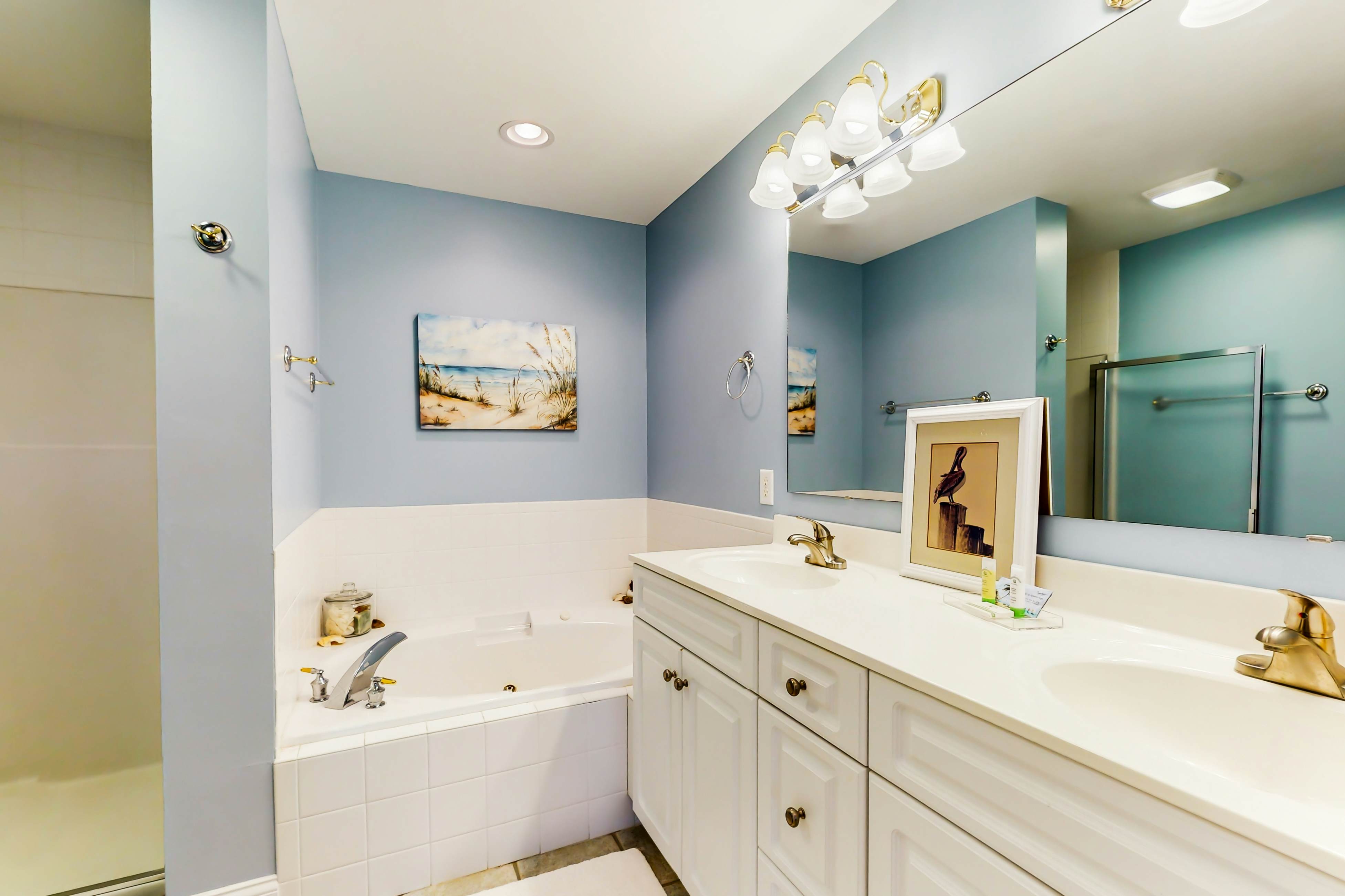 STJ16 Mystic Marina, Unit 204