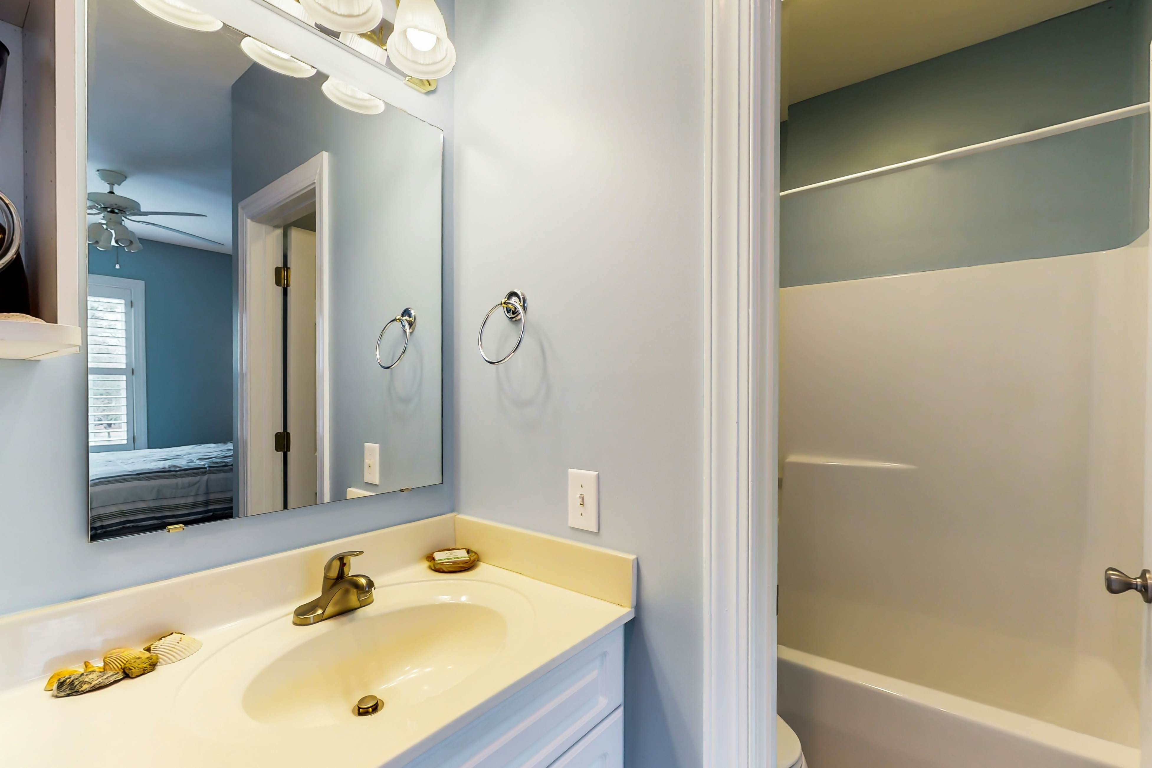 STJ16 Mystic Marina, Unit 204