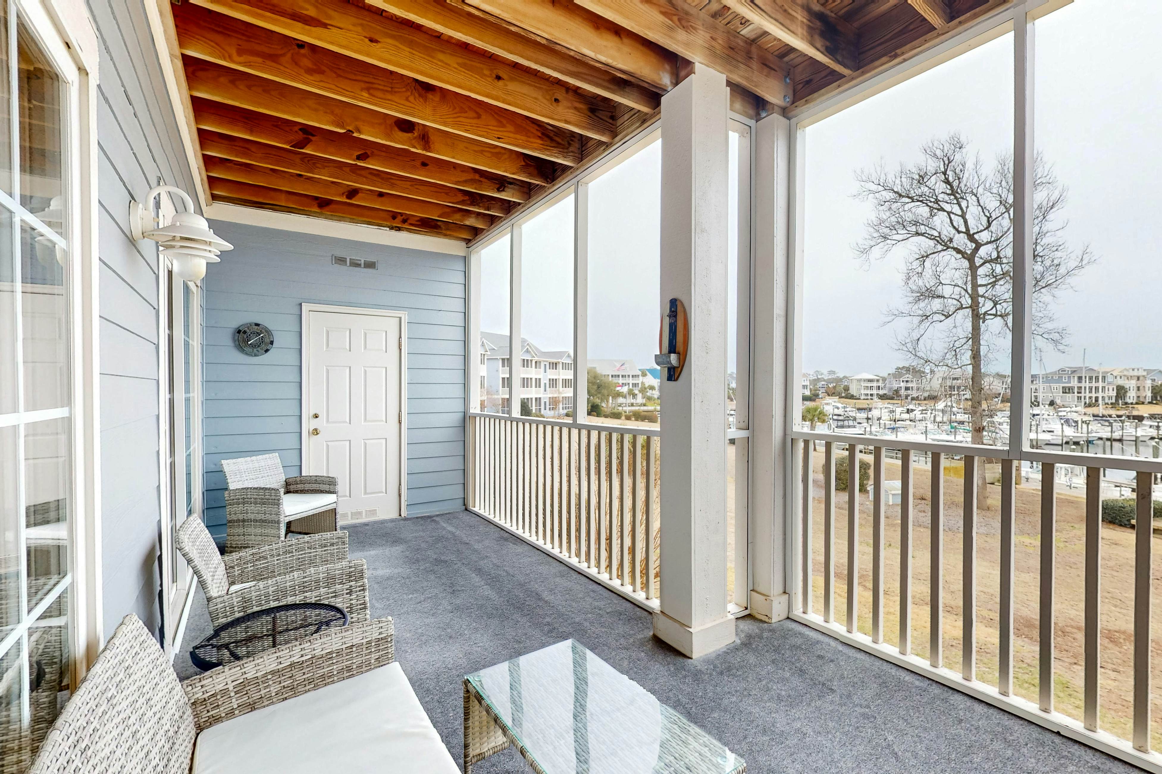 STJ16B Mystic Marina, 204B