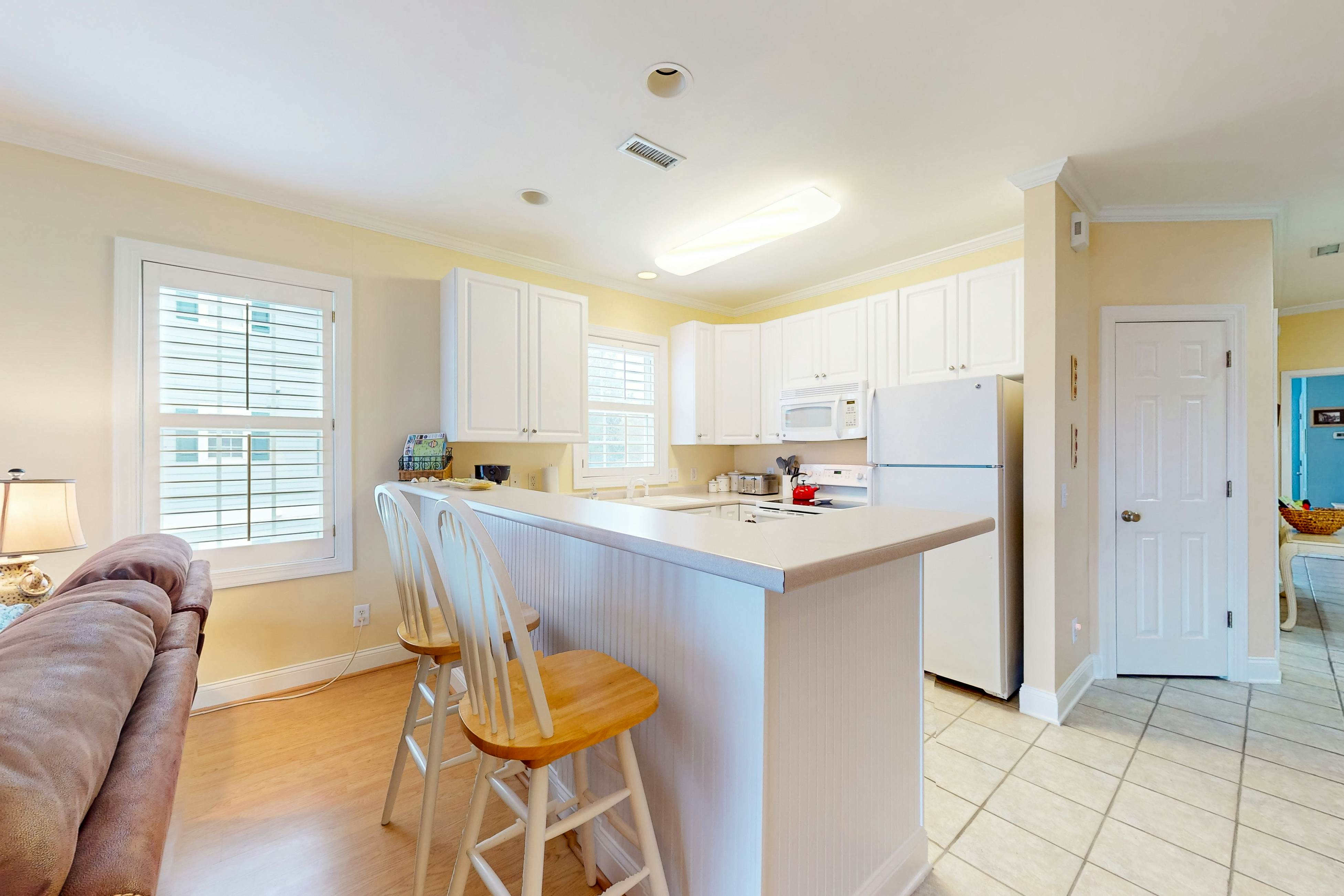 STJ16B Mystic Marina, 204B