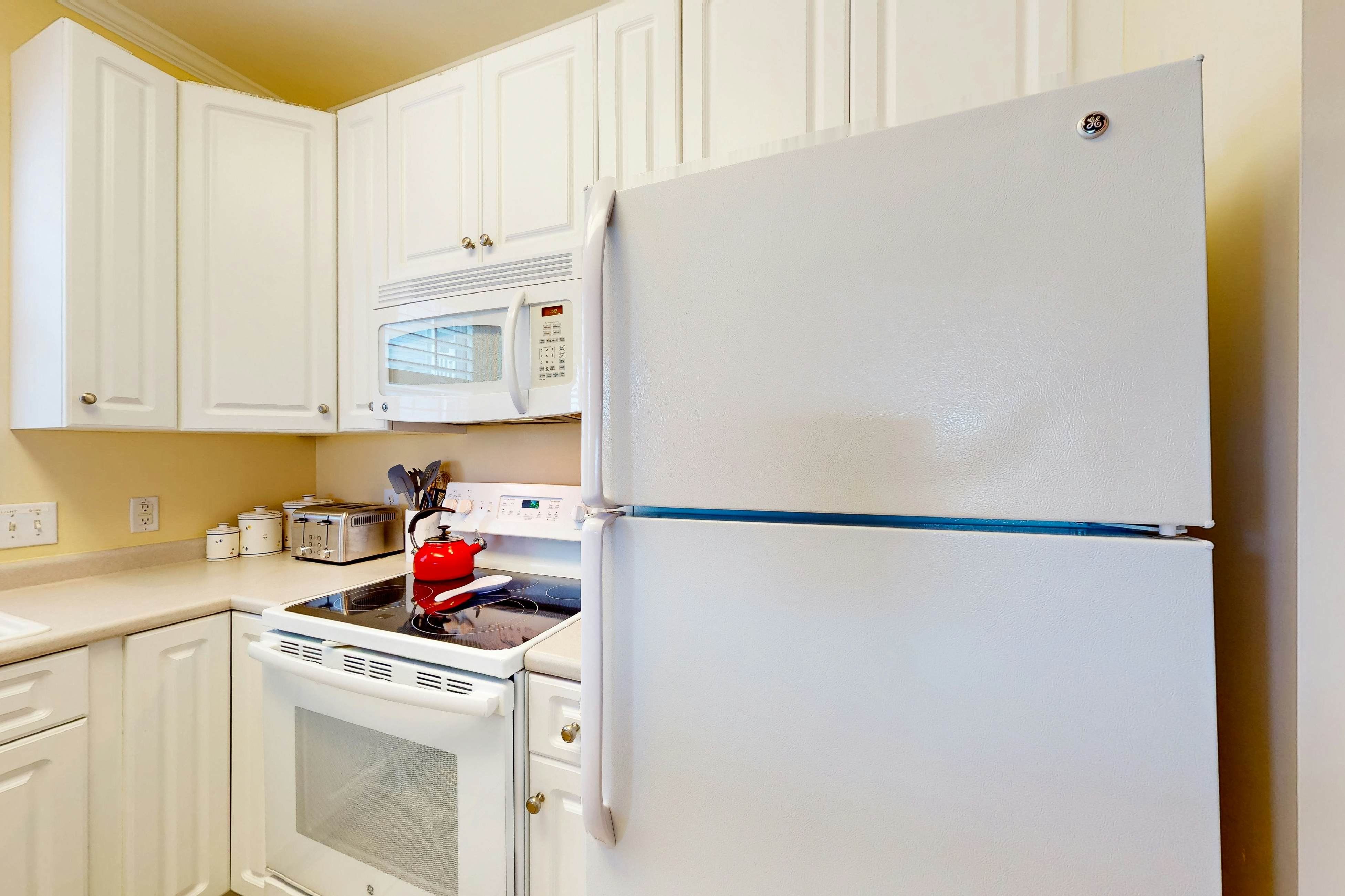 STJ16B Mystic Marina, 204B