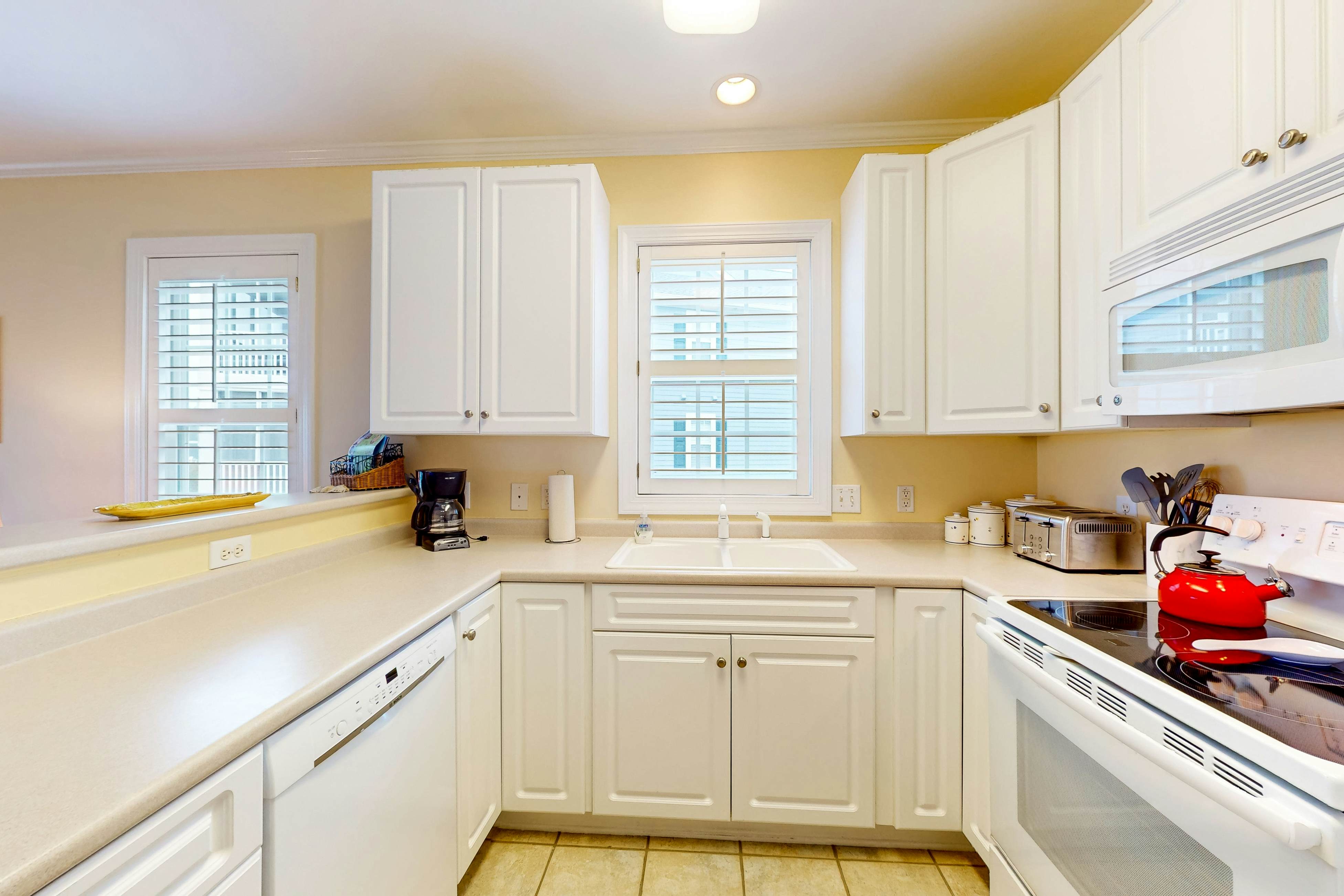 STJ16B Mystic Marina, 204B