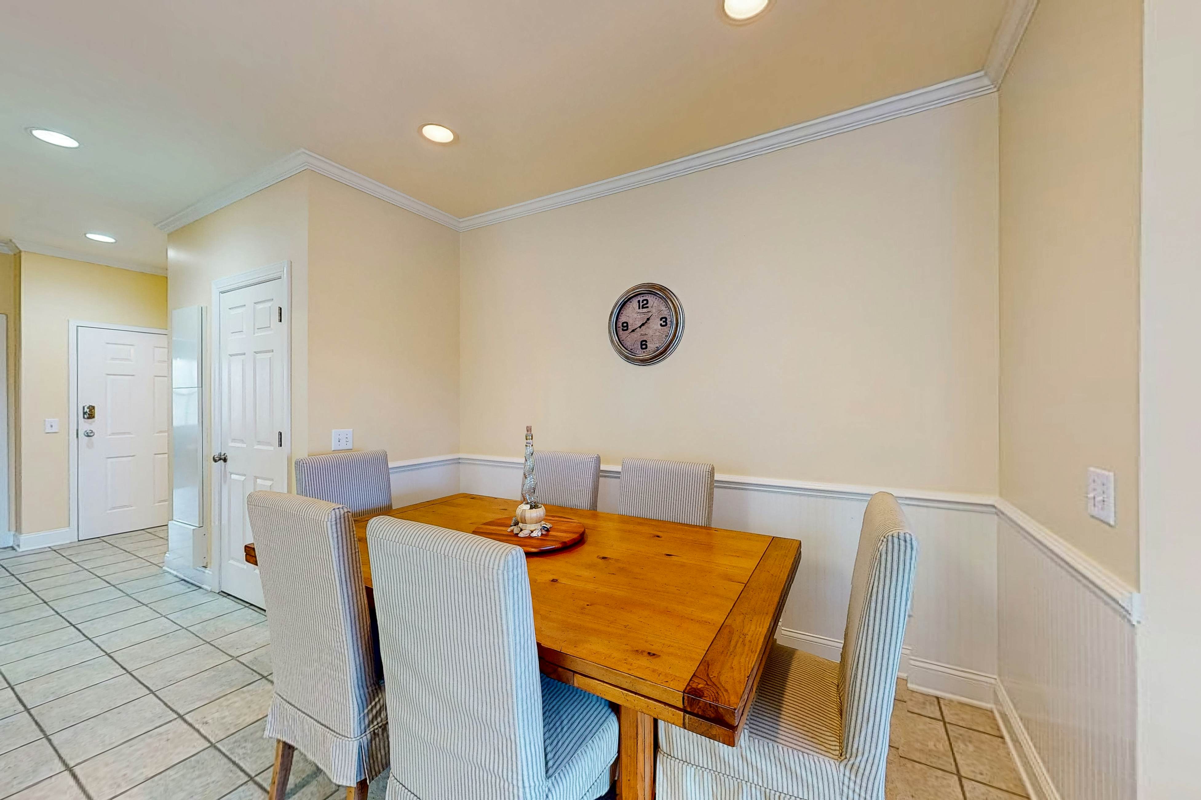 STJ16B Mystic Marina, 204B