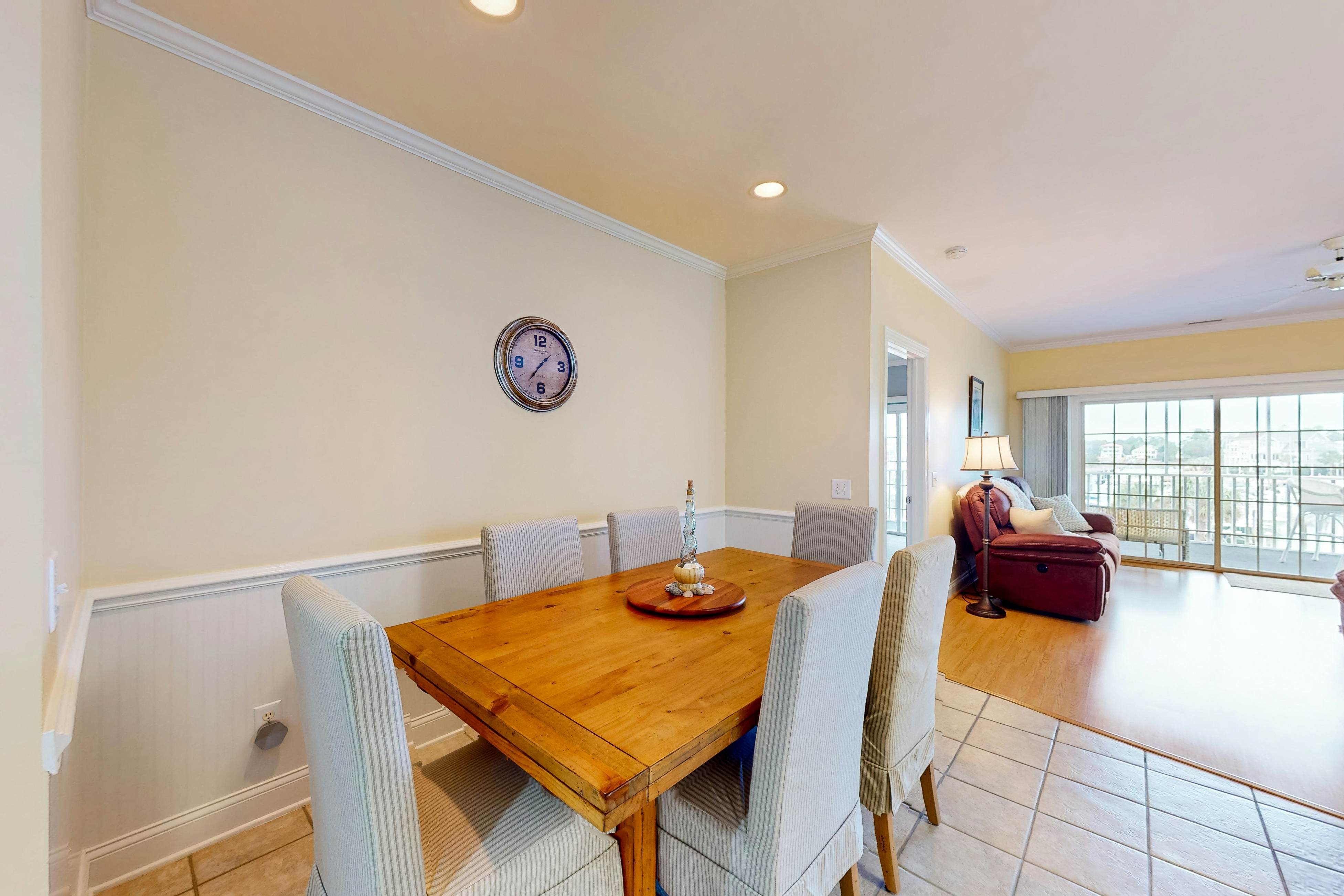 STJ16B Mystic Marina, 204B