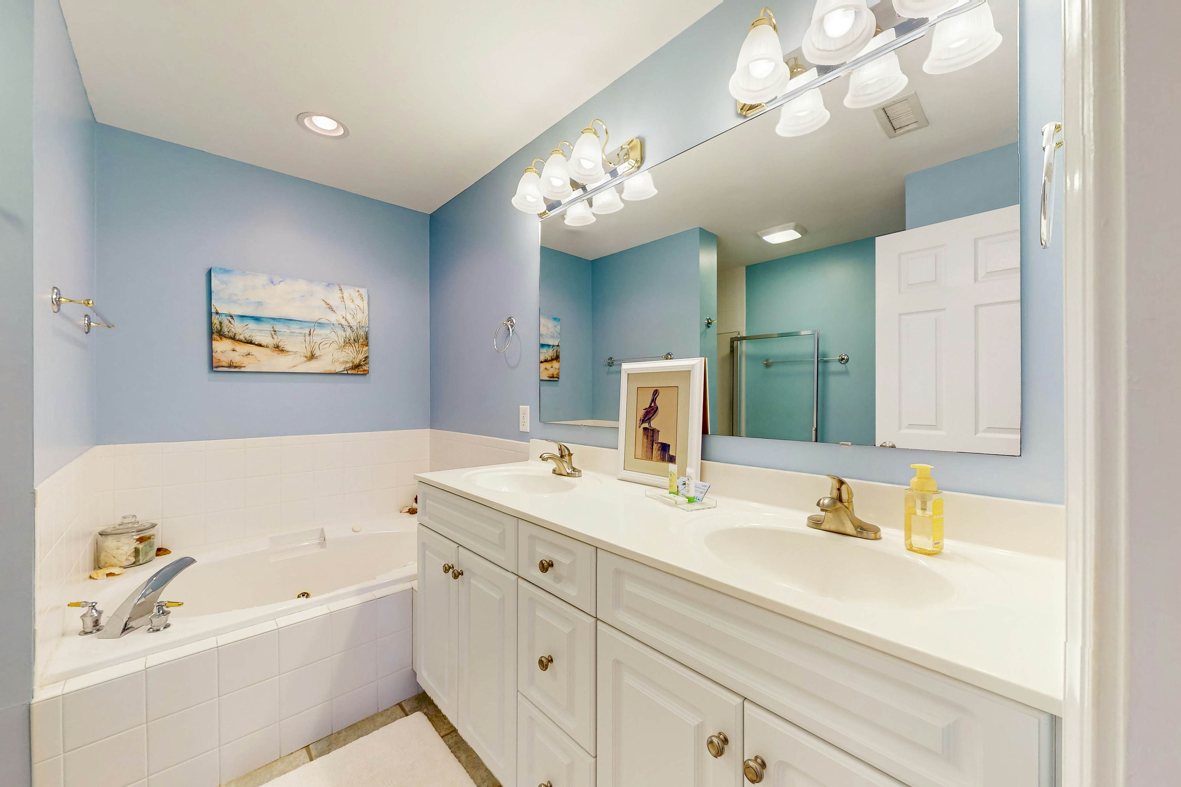 STJ16B Mystic Marina, 204B