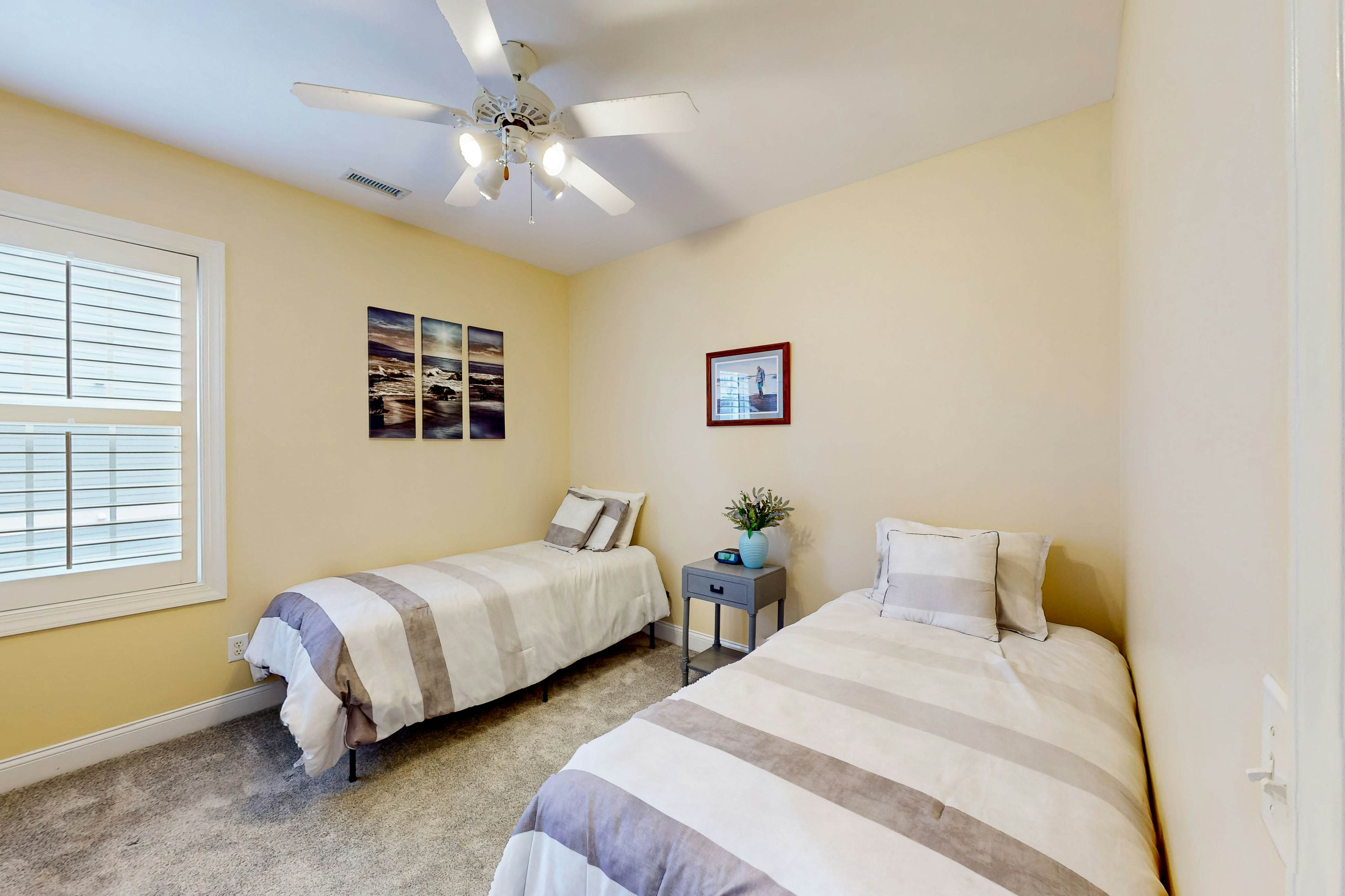 STJ16B Mystic Marina, 204B