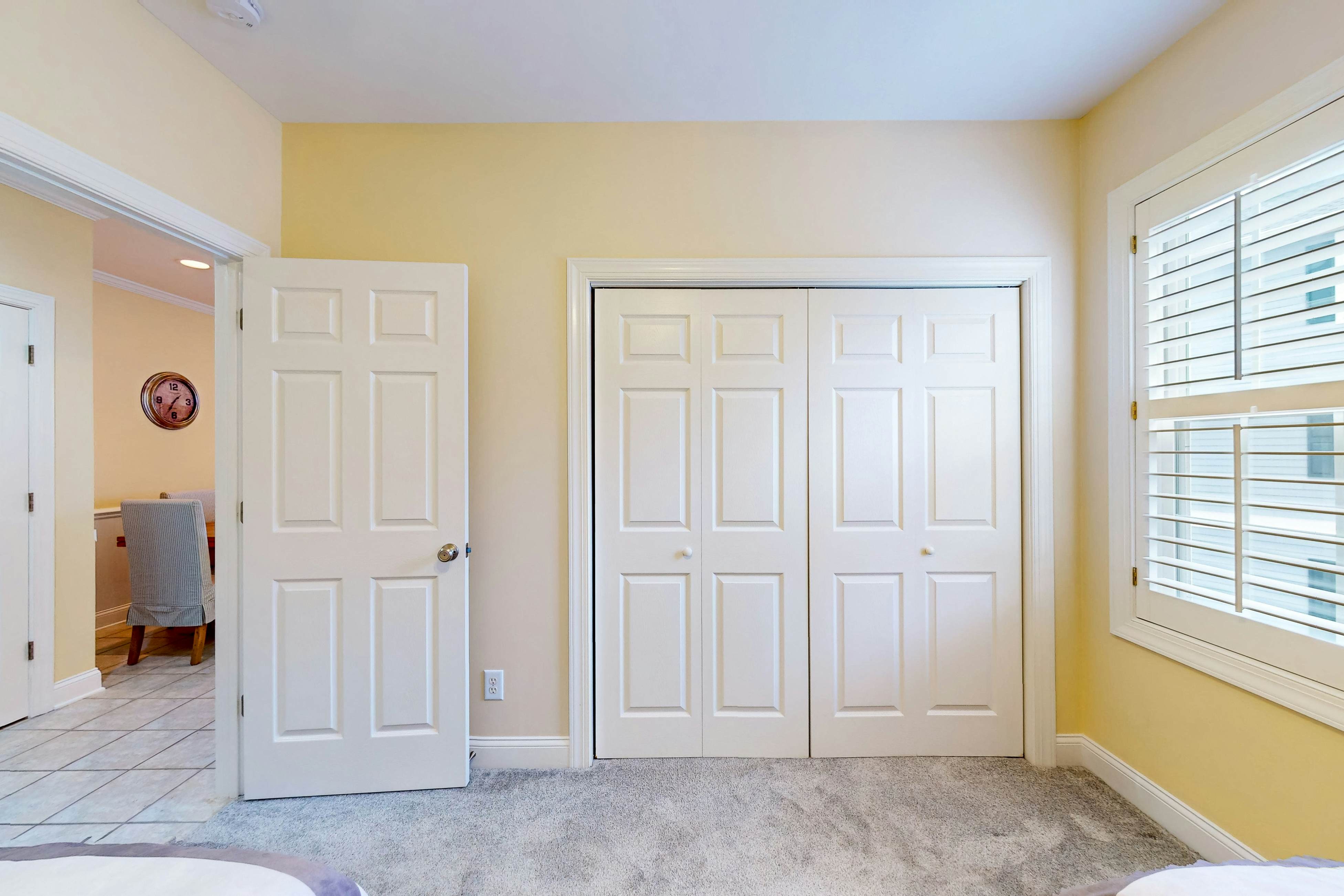 STJ16B Mystic Marina, 204B