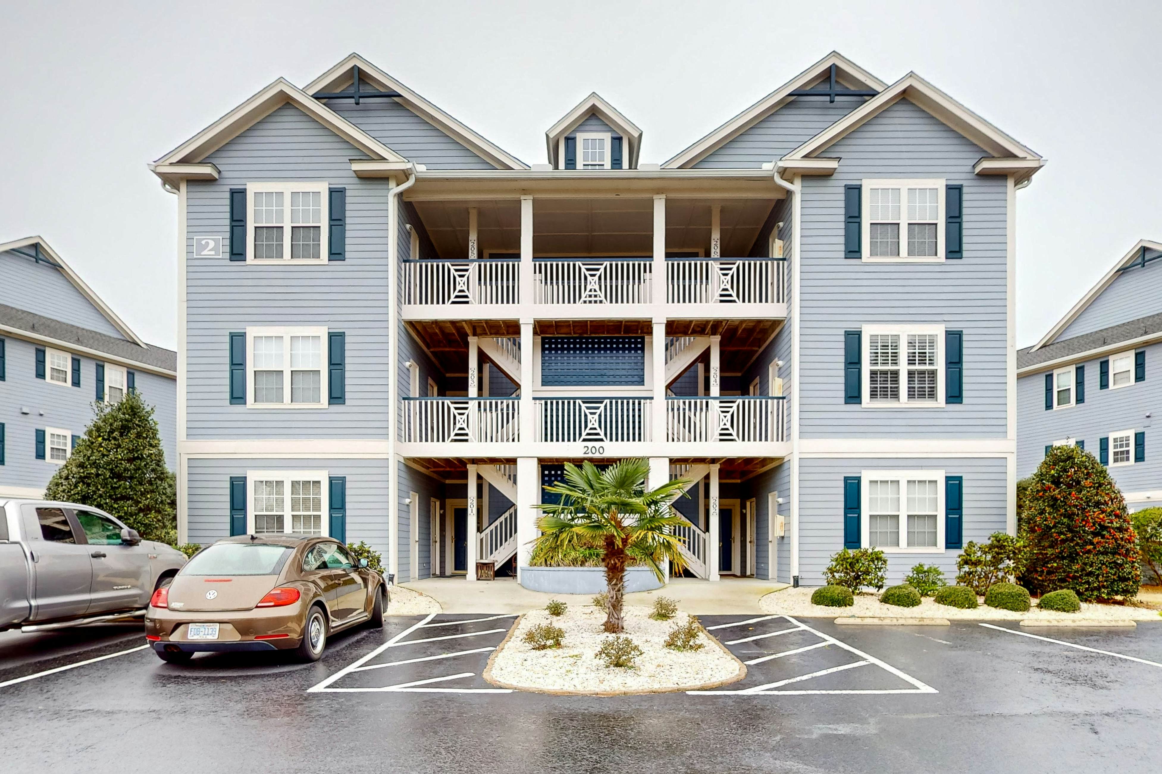 STJ16B Mystic Marina, 204B