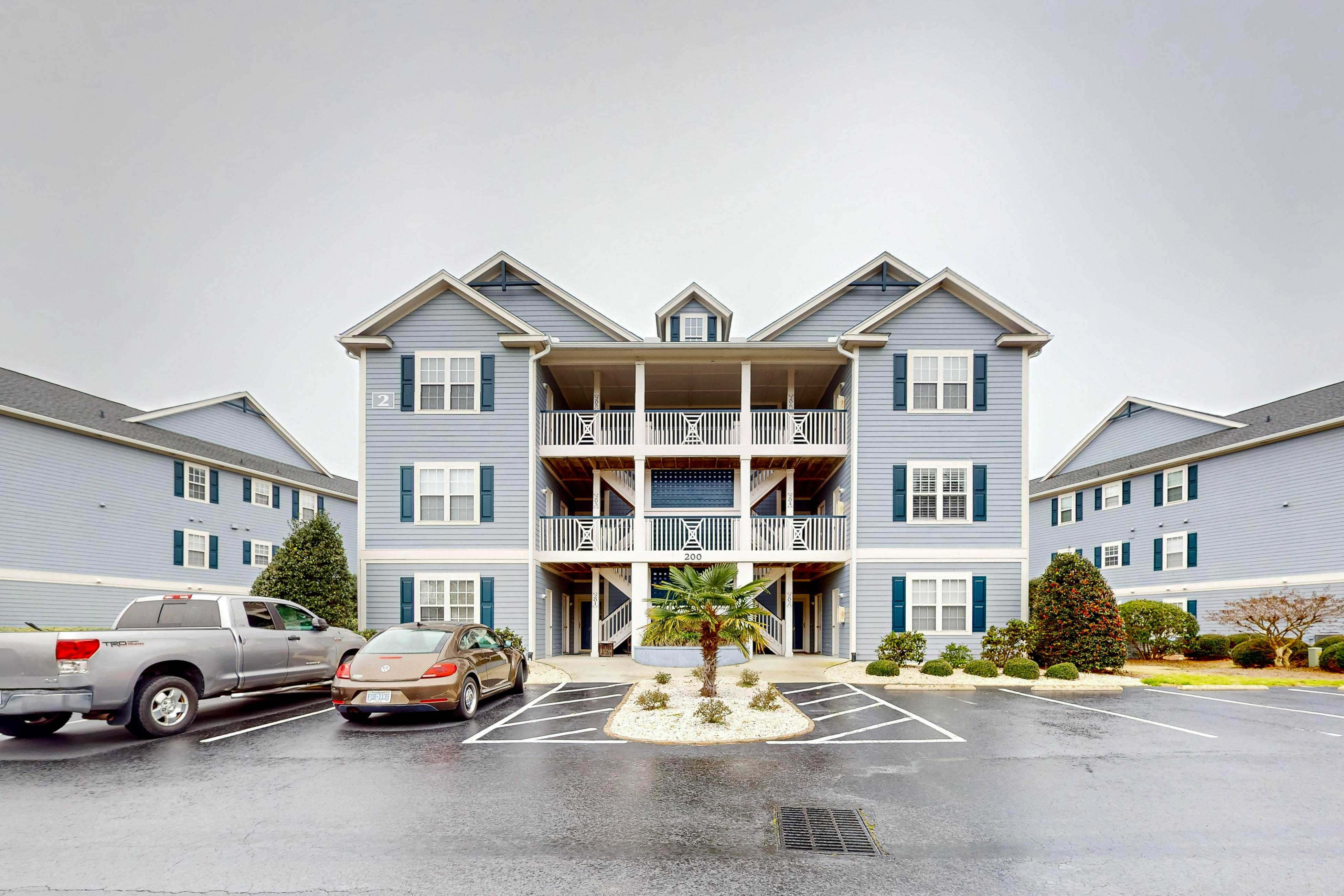 STJ16B Mystic Marina, 204B