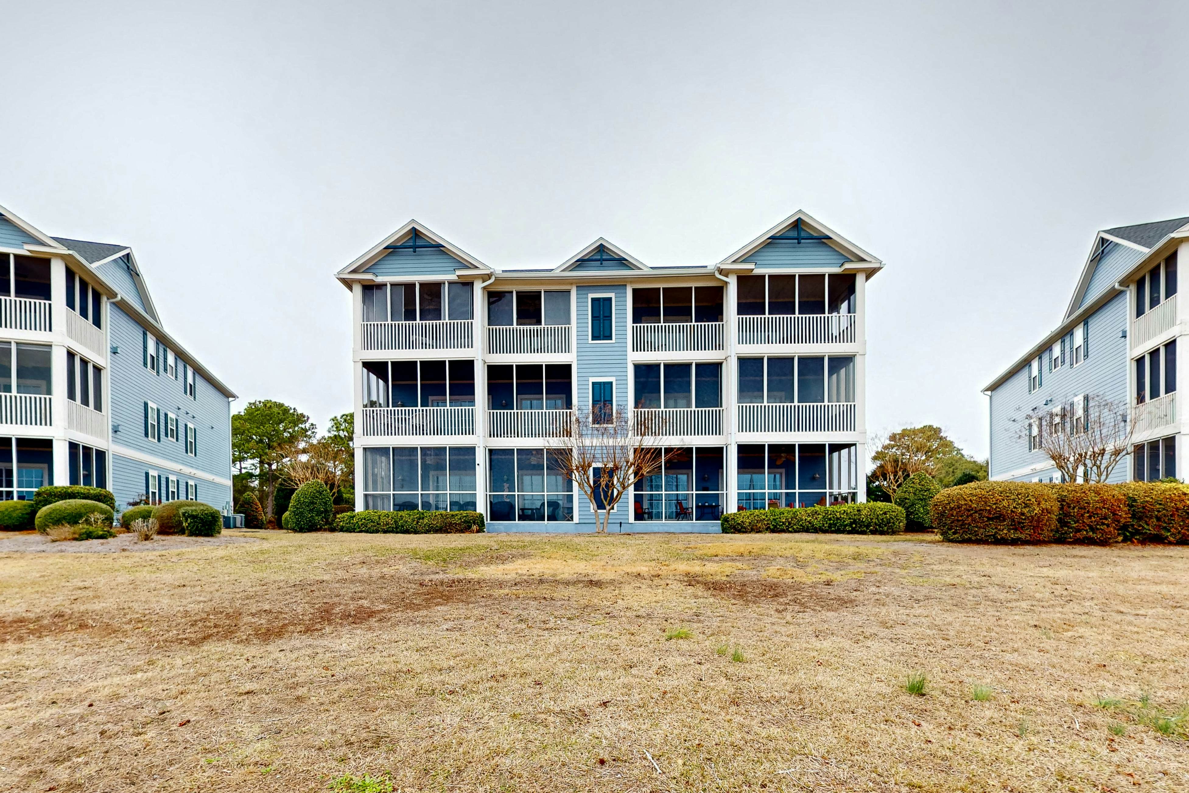 STJ16B Mystic Marina, 204B