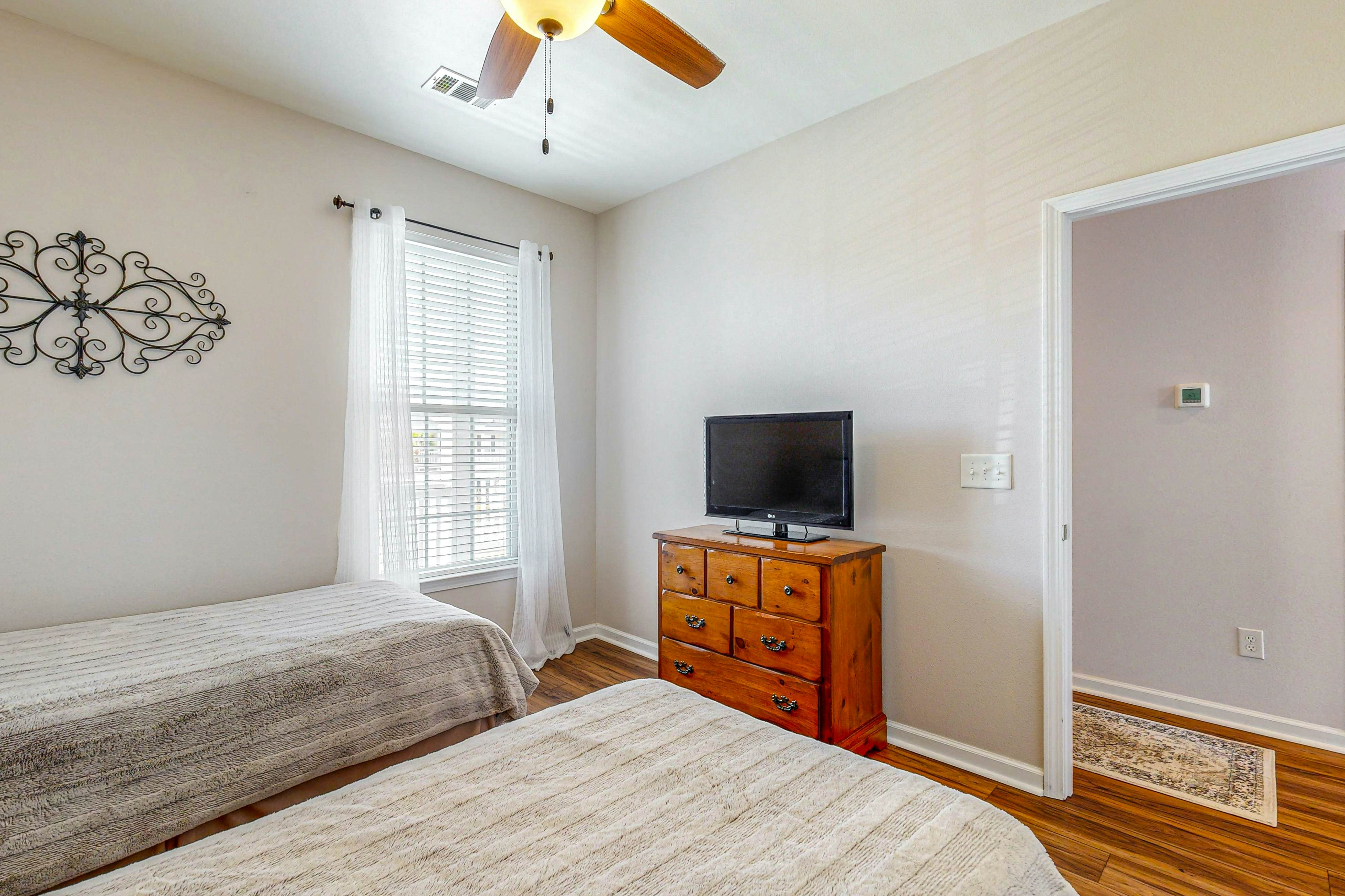 SB04 Sunset Village 16-D