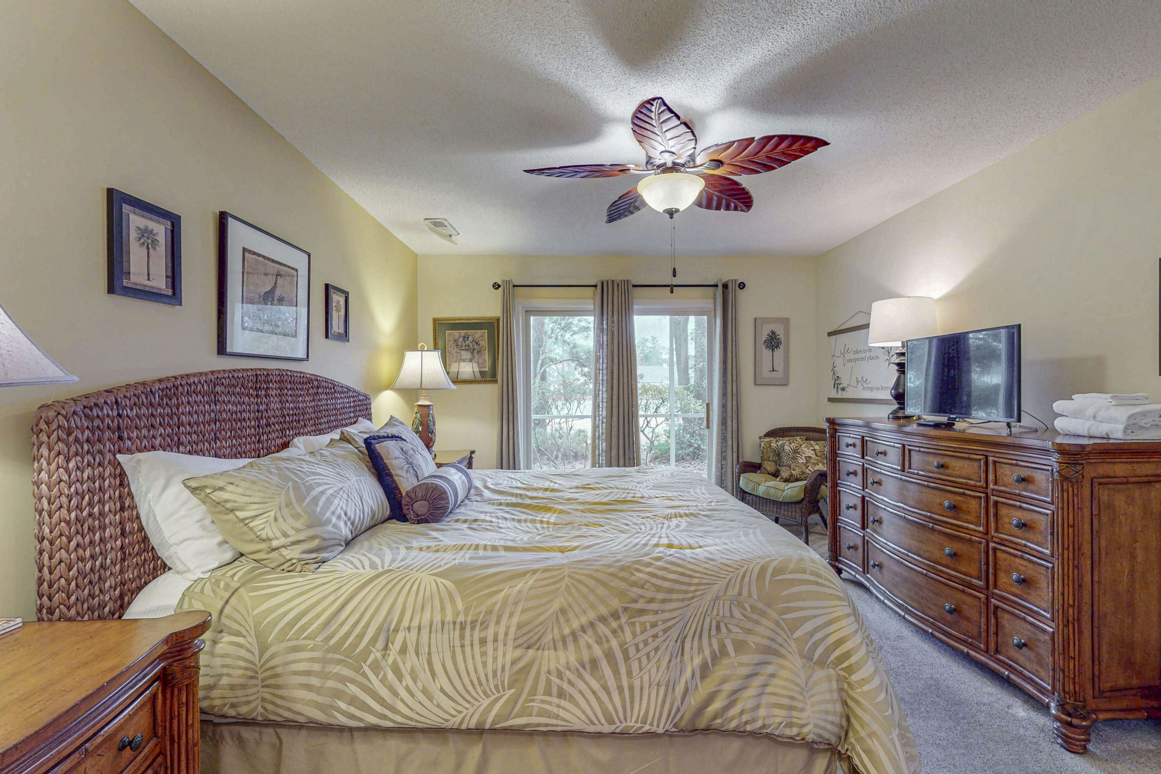 STJ22A  Villa On The Green -  Partial Condo