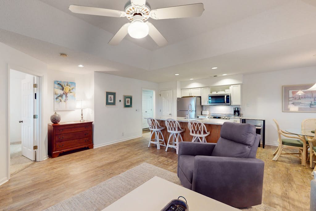 Sea Trail Golf Beach: 3rd-Floor | Balcony