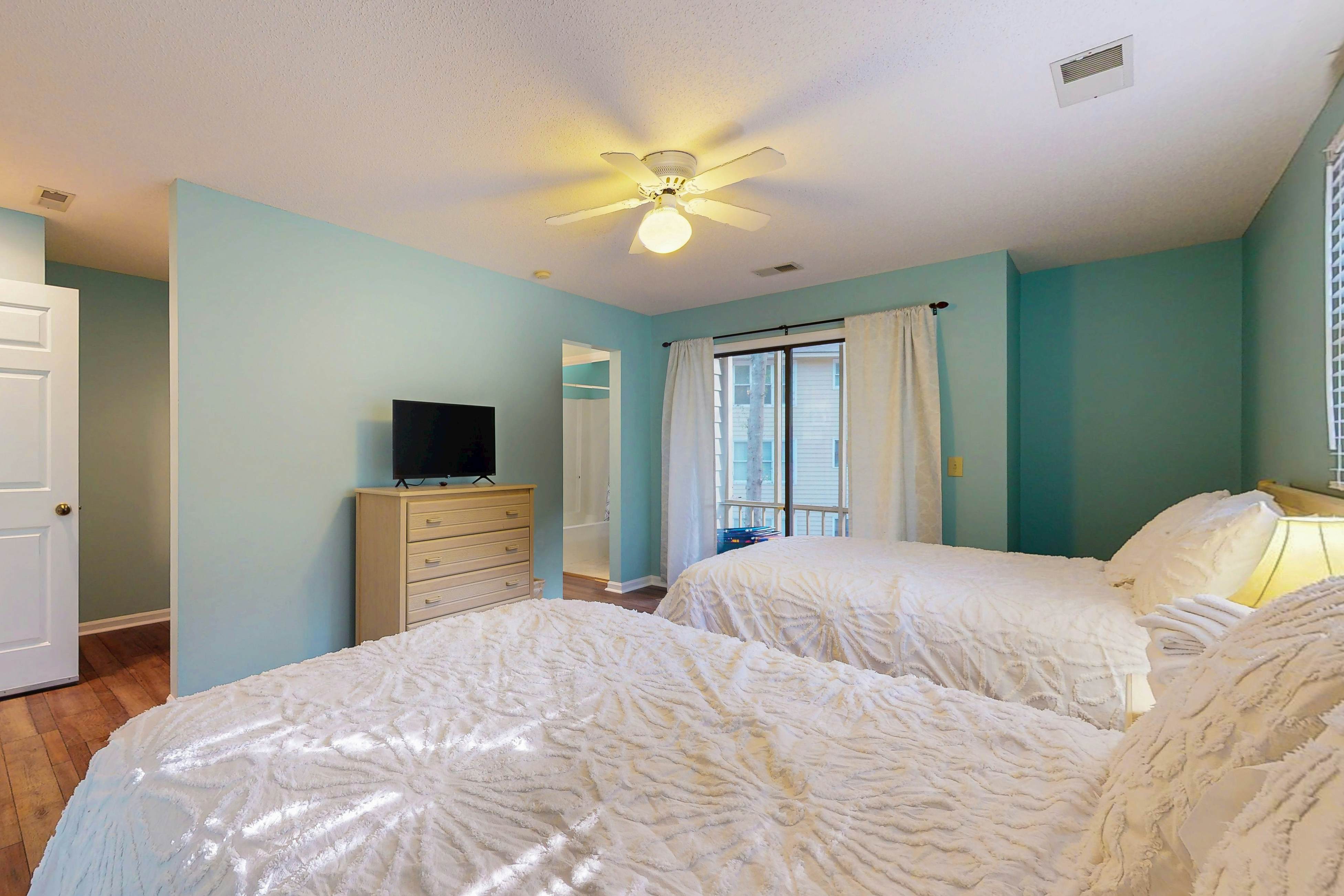 SB22 #604 On The Fairway