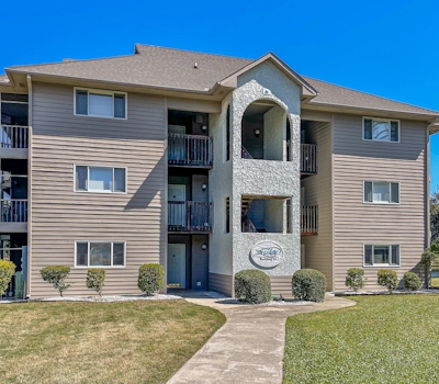 SB64 Lakeside Haven Hideaway