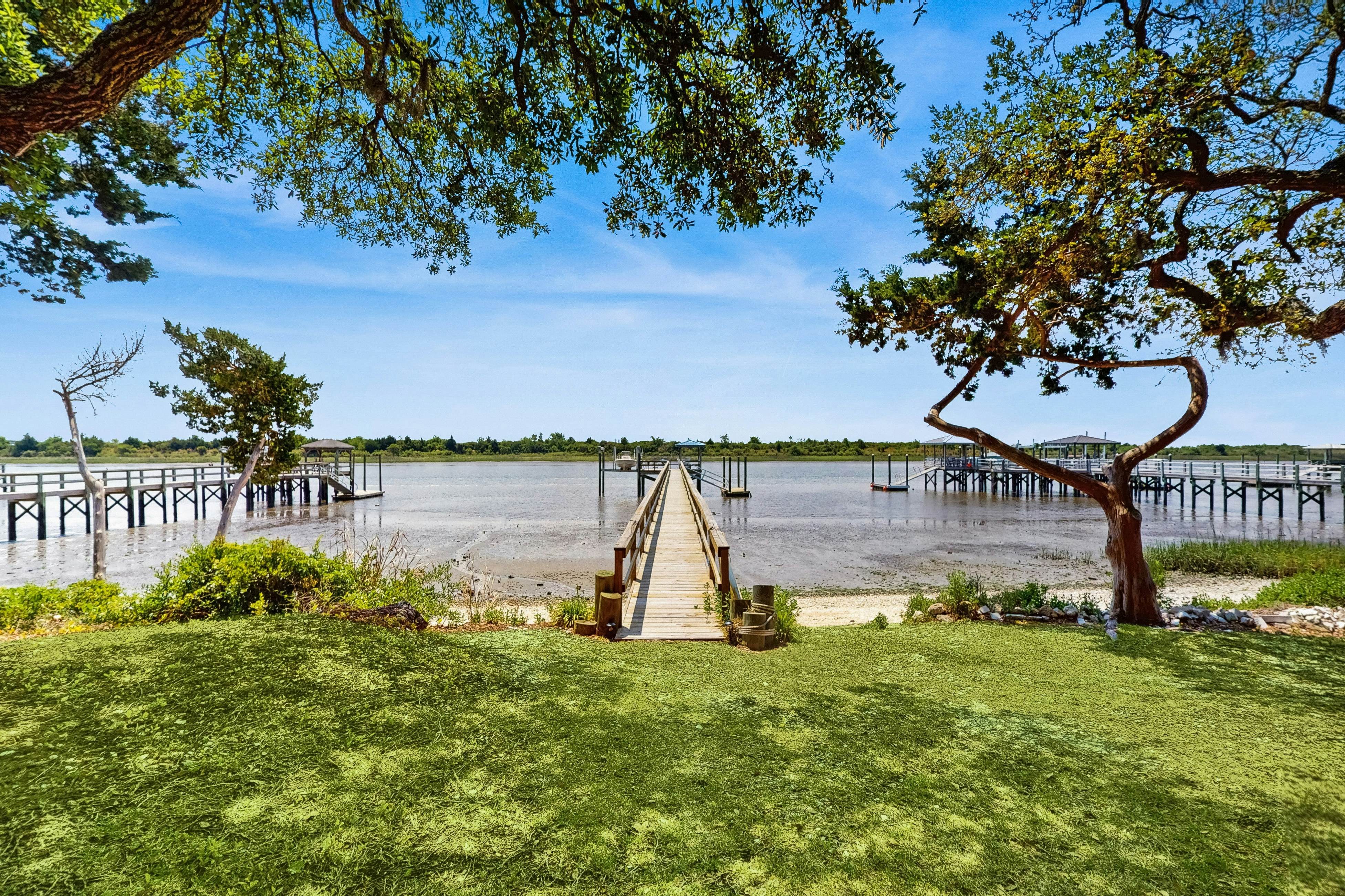 SB69 Waterfront Getaway