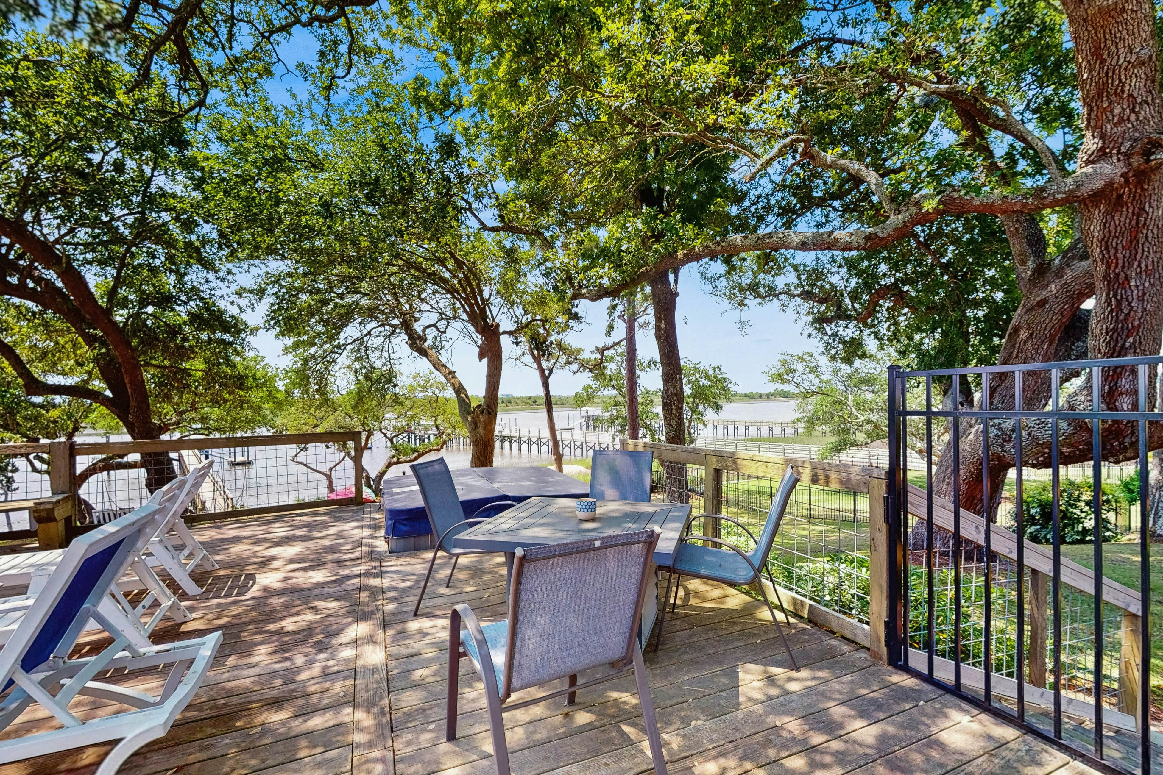 SB69 Waterfront Getaway