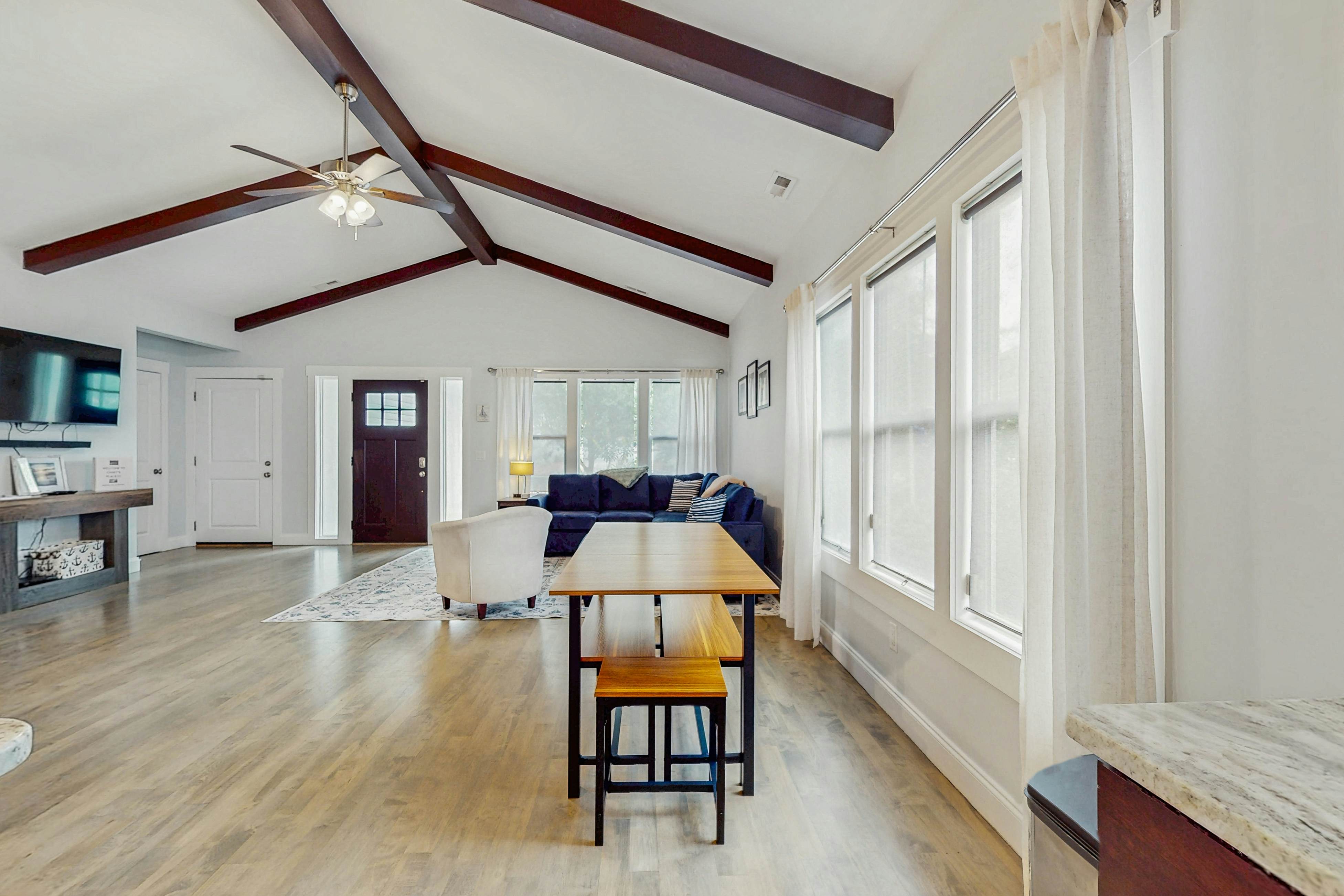 OAI124 Casey's Place