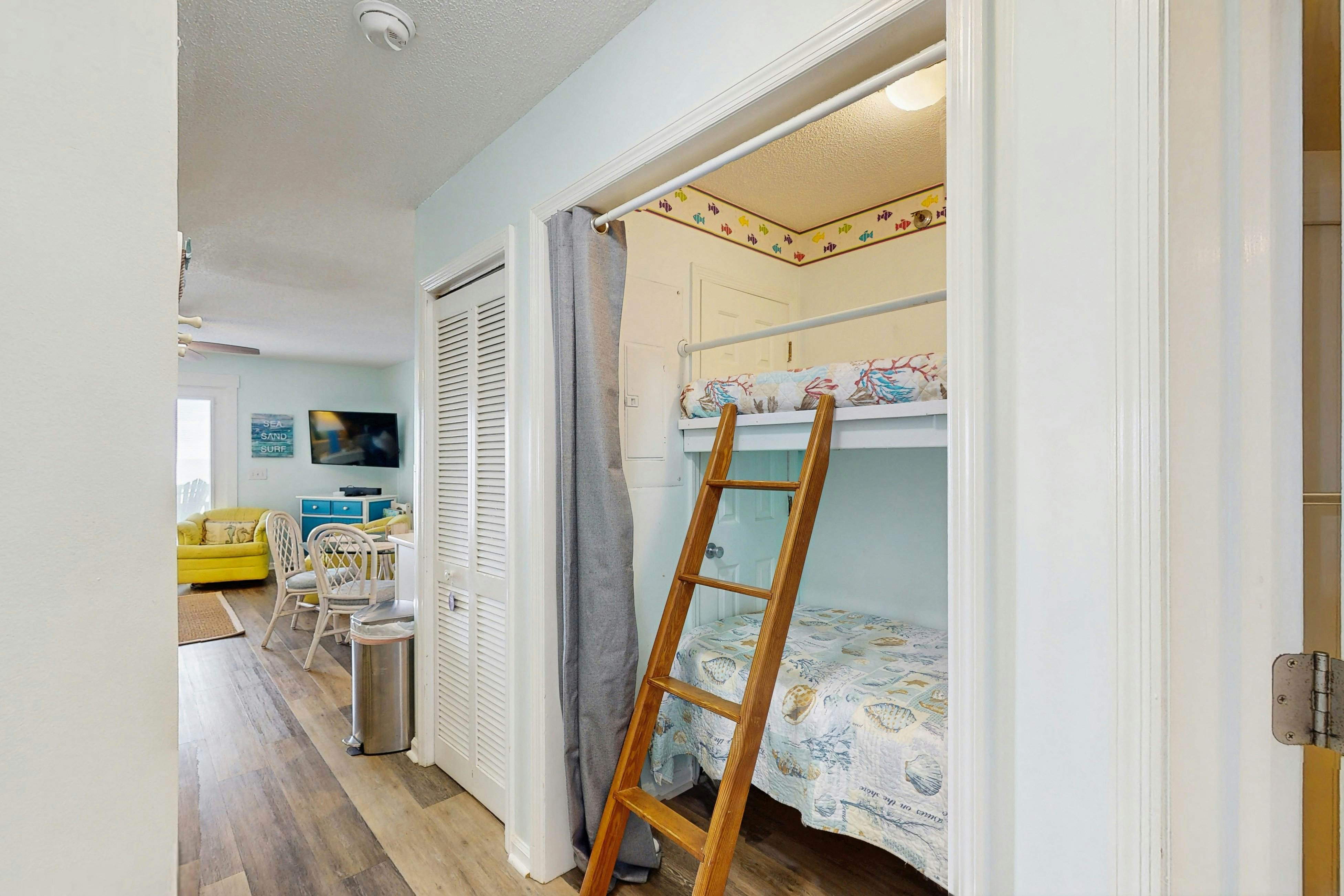 OIB88 PierSide Paradise