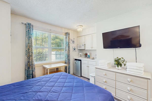 Coastal Condo with golf on-site, shared pool and fitness center