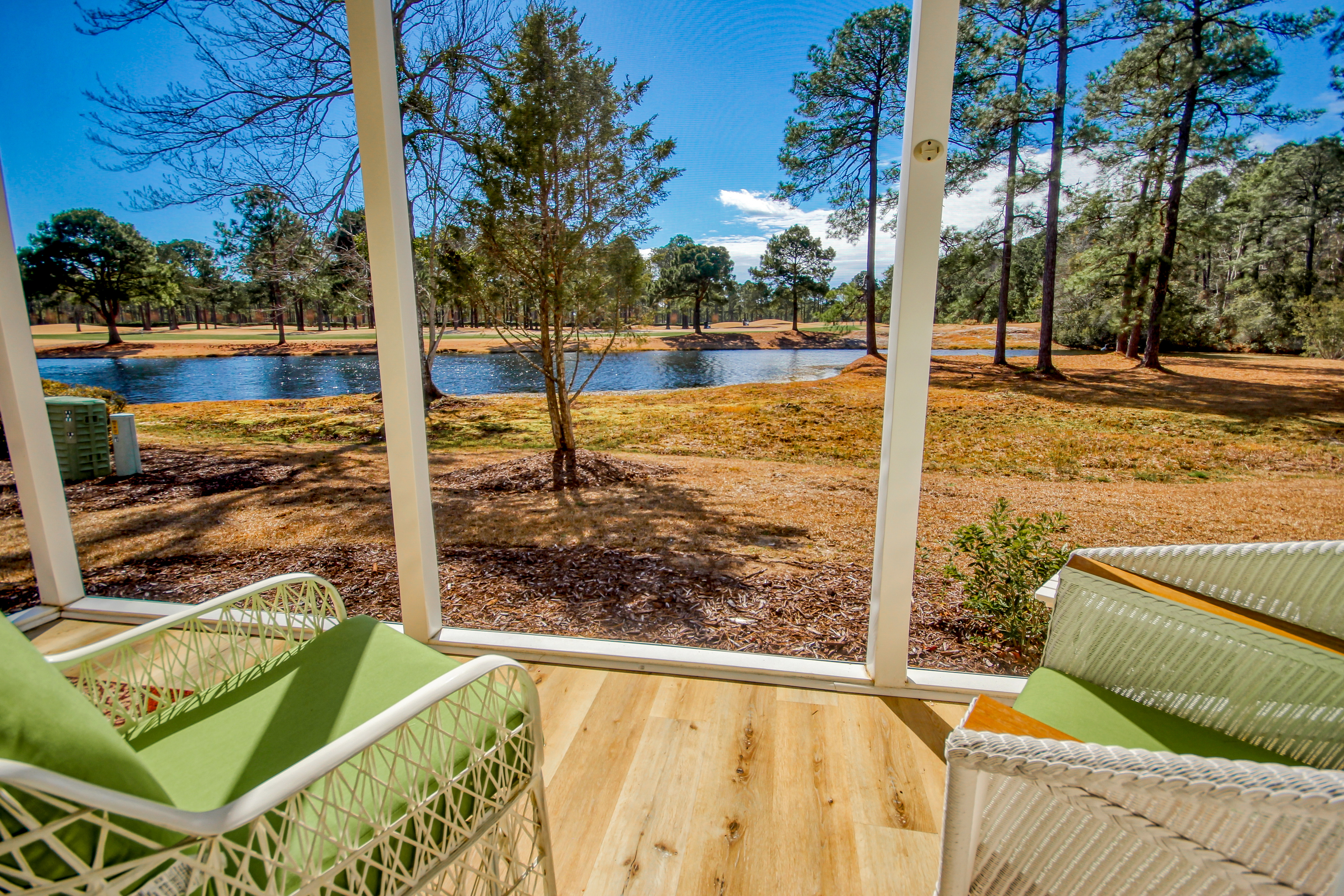 Dreamy lakefront condo near the beach with WiFi, private patio & shared pool