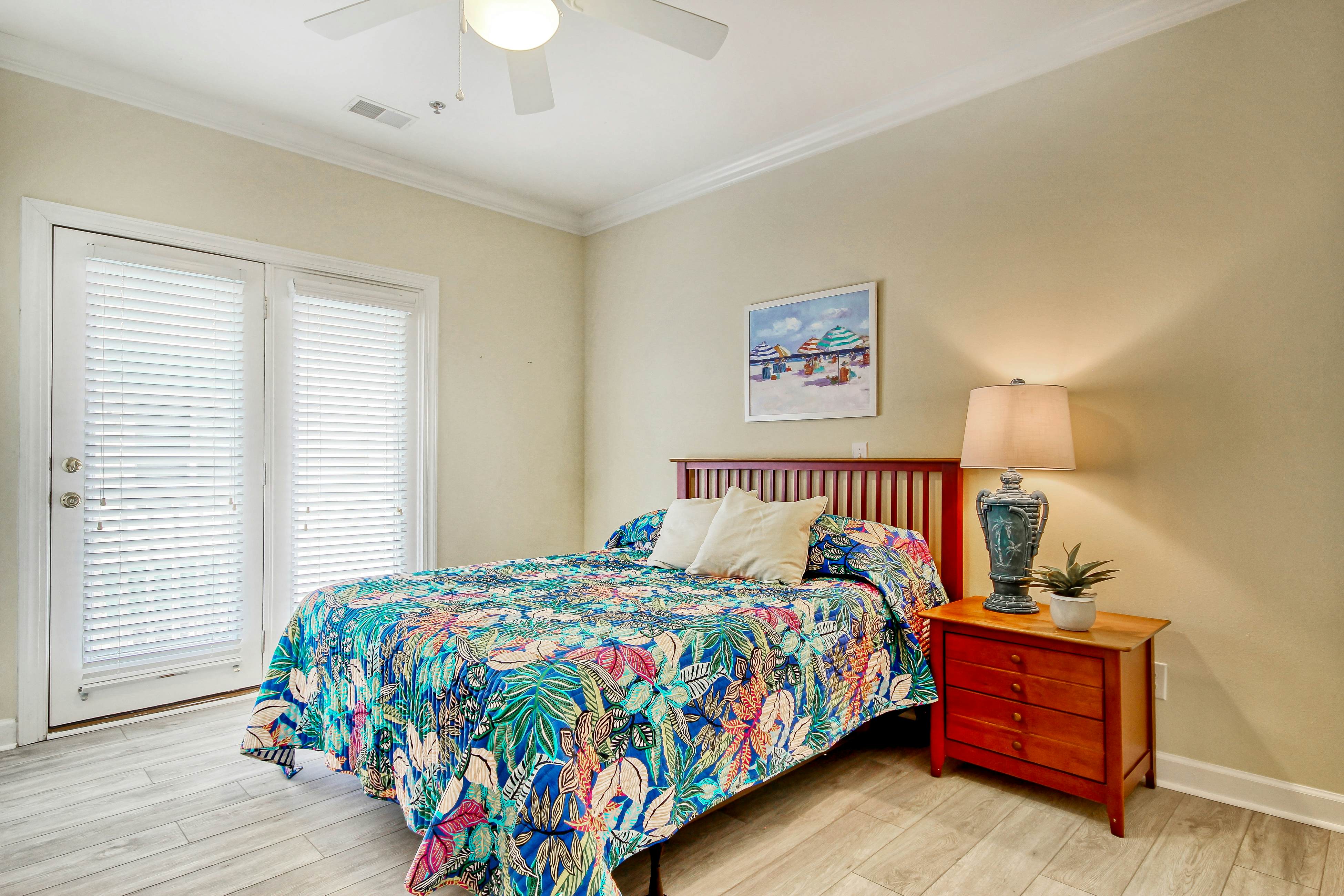 OIB02 West End Isle Retreat