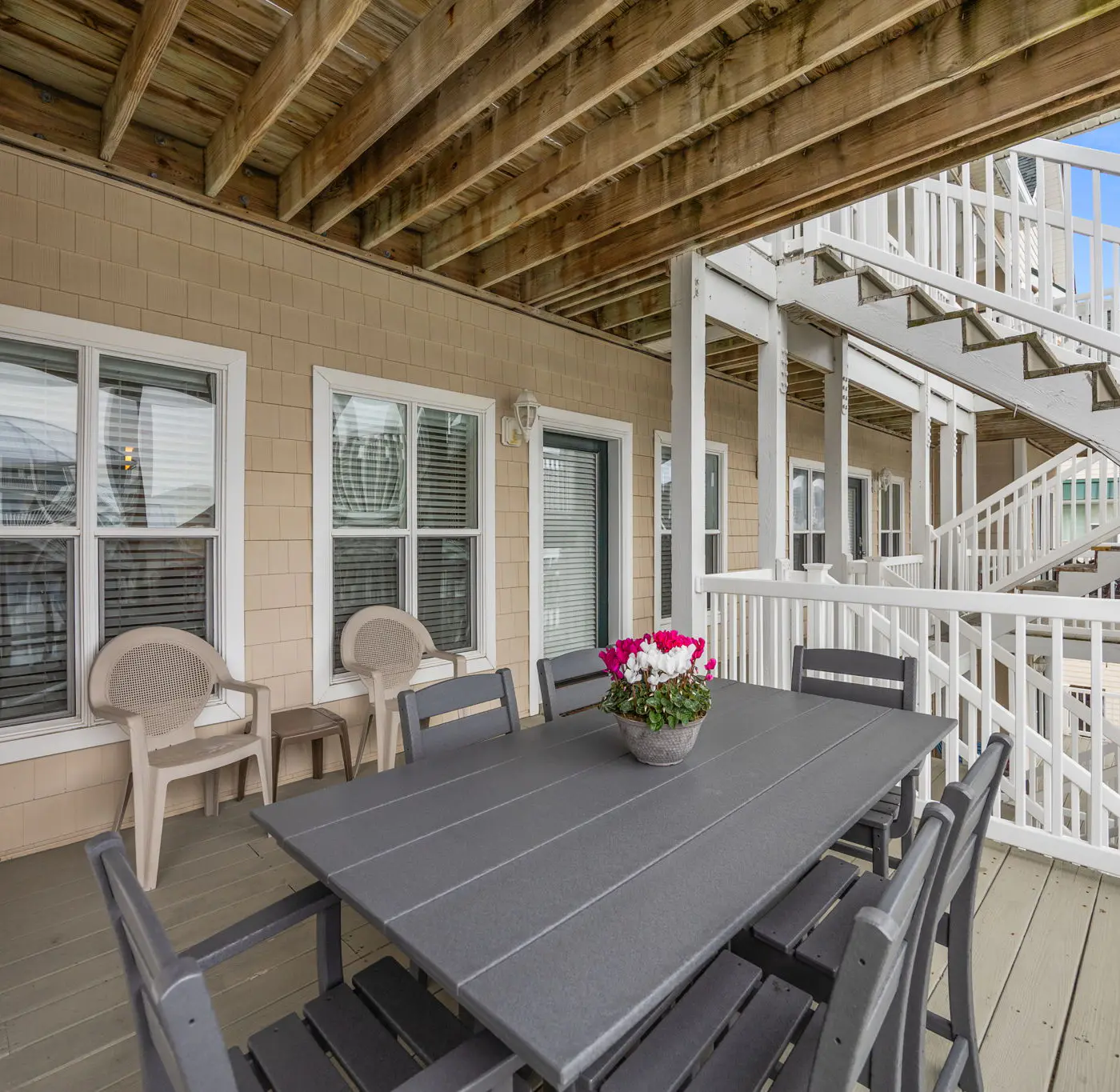 OIB02 West End Isle Retreat