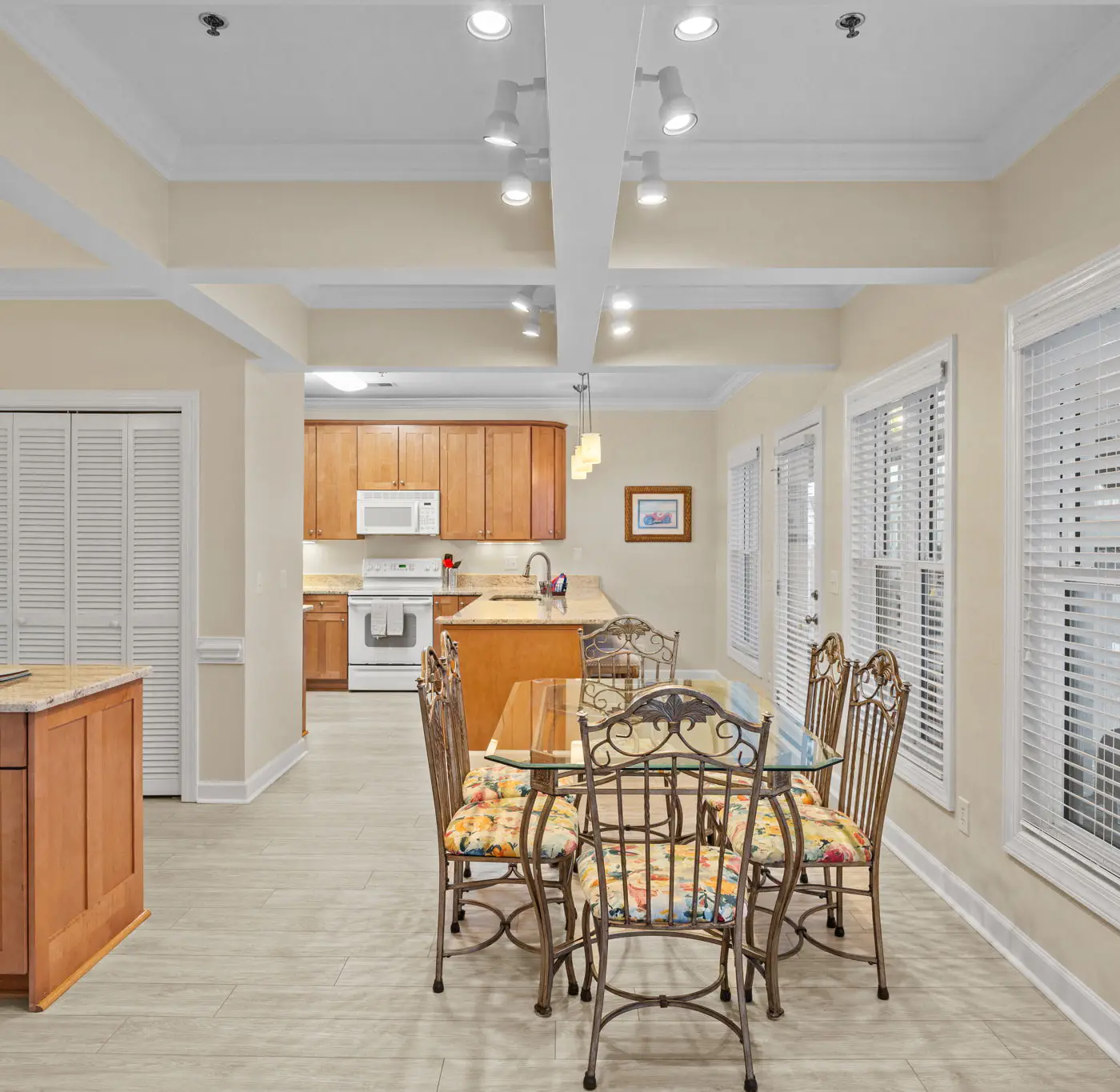 OIB02 West End Isle Retreat