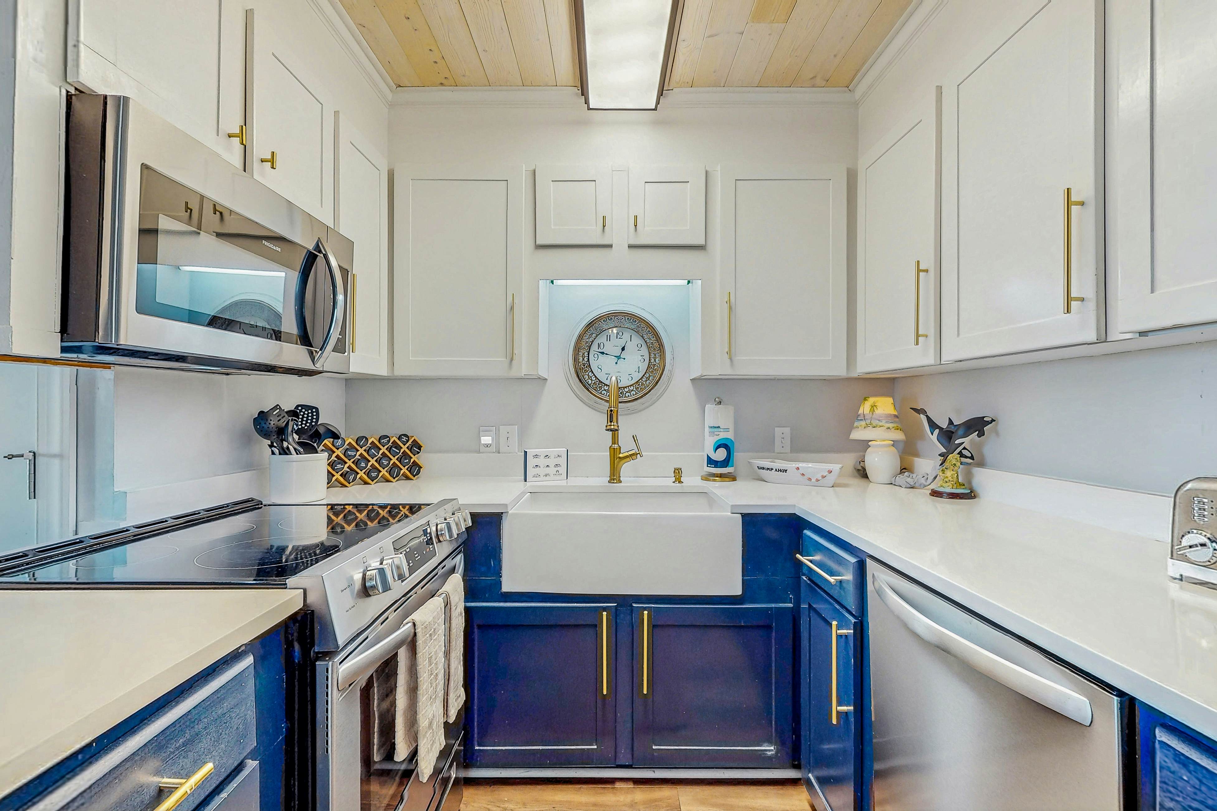 HB05 Silver Linings East & West